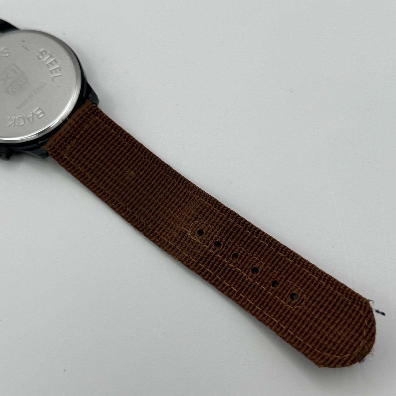 Xinew Men’s Quartz Chronograph Watch Calendar Dial Brown Strap Working 42mm