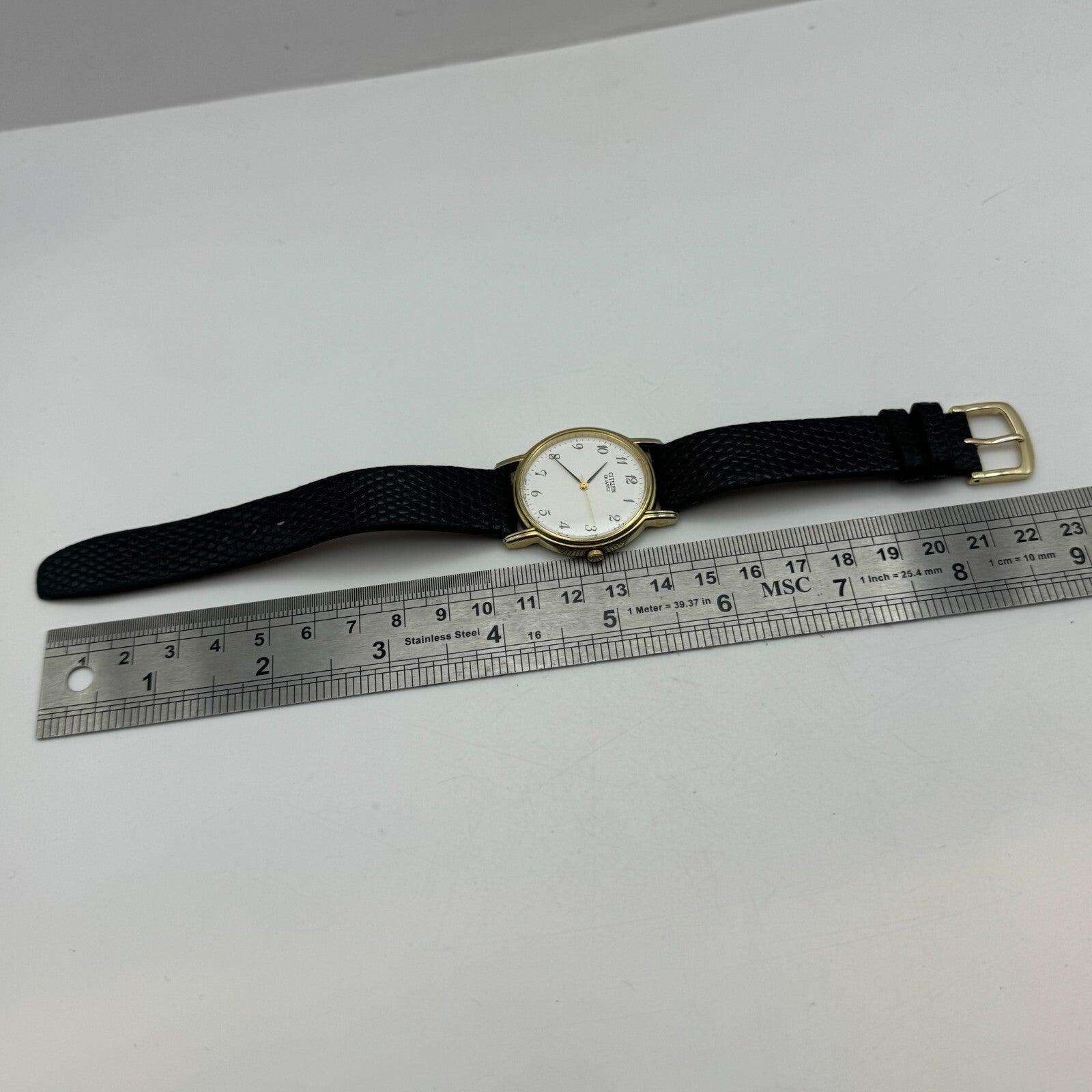 33mm Working Citizen 6031-S018161 White Dial Quartz Watch New Battery 8.5 Inches