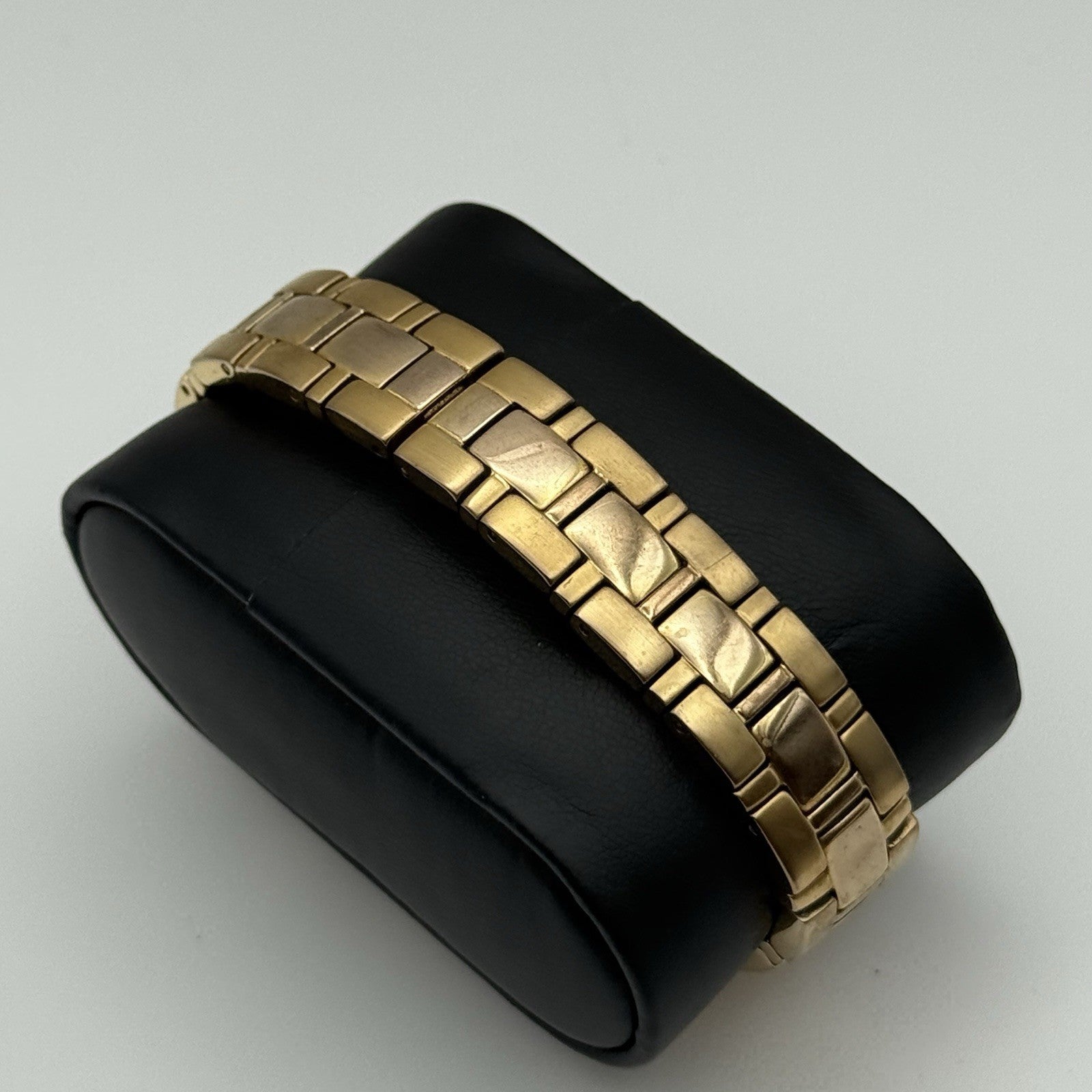 28mm Working Ladies Rotary LB3907 Dolphin Standard Rose Gold Tone Quartz Watch