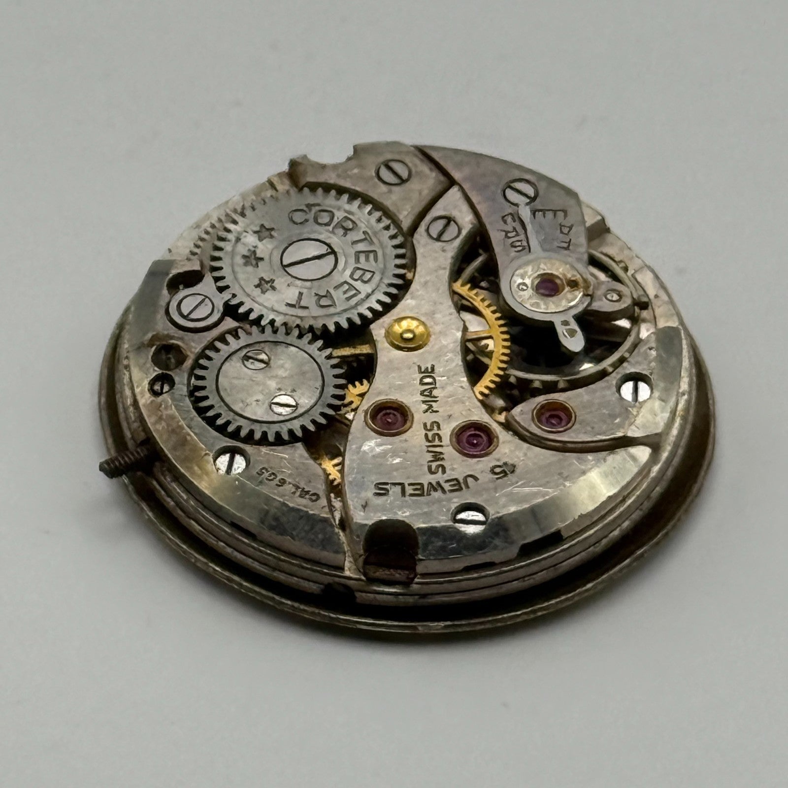 Cortebert Cal 665 Watch Movement 15 Jewels Sub Seconds Manual Wind Parts 25.3mm
