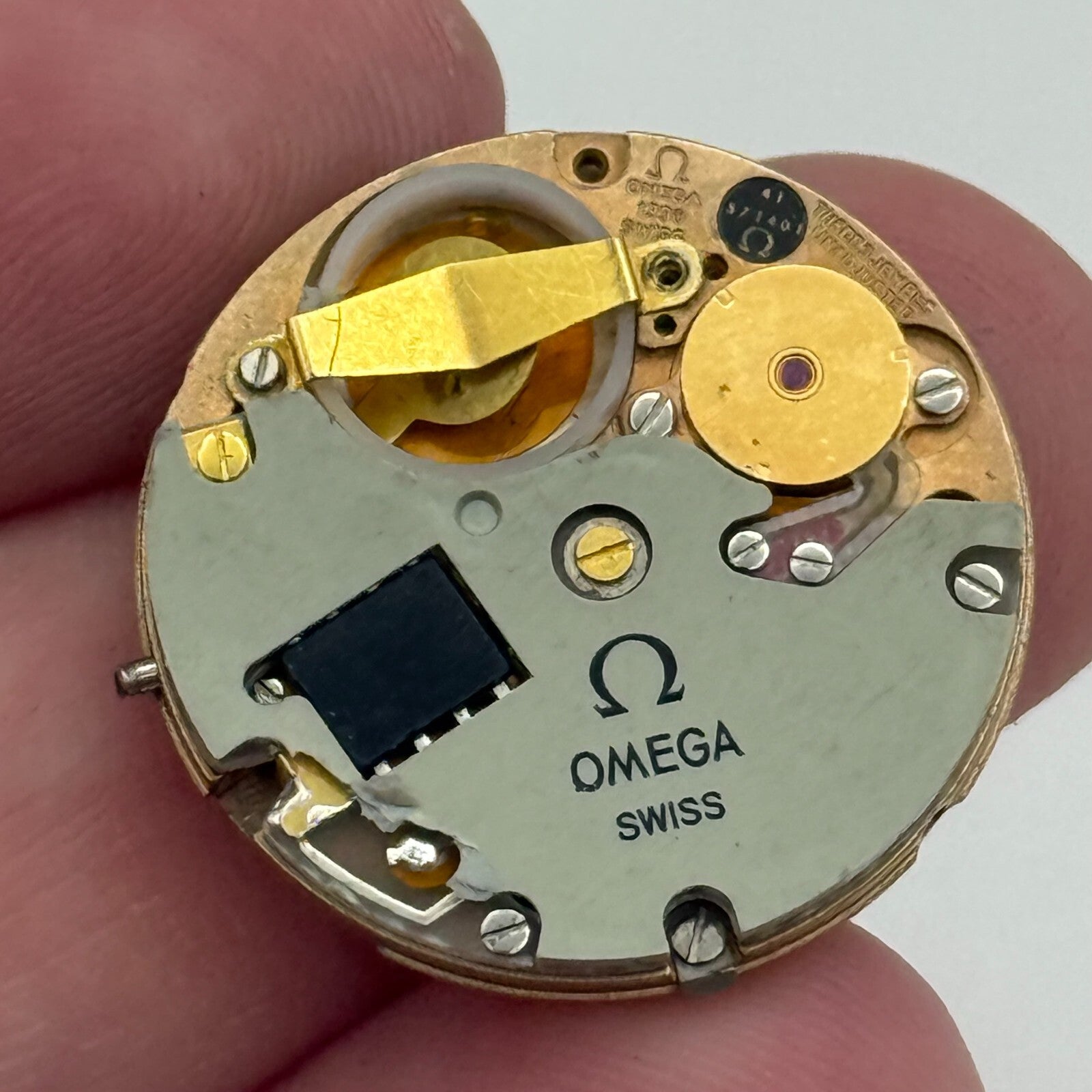 23.6mm Rare Vintage Omega Constellation 1220 Quartz Watch Movement PARTS REPAIR