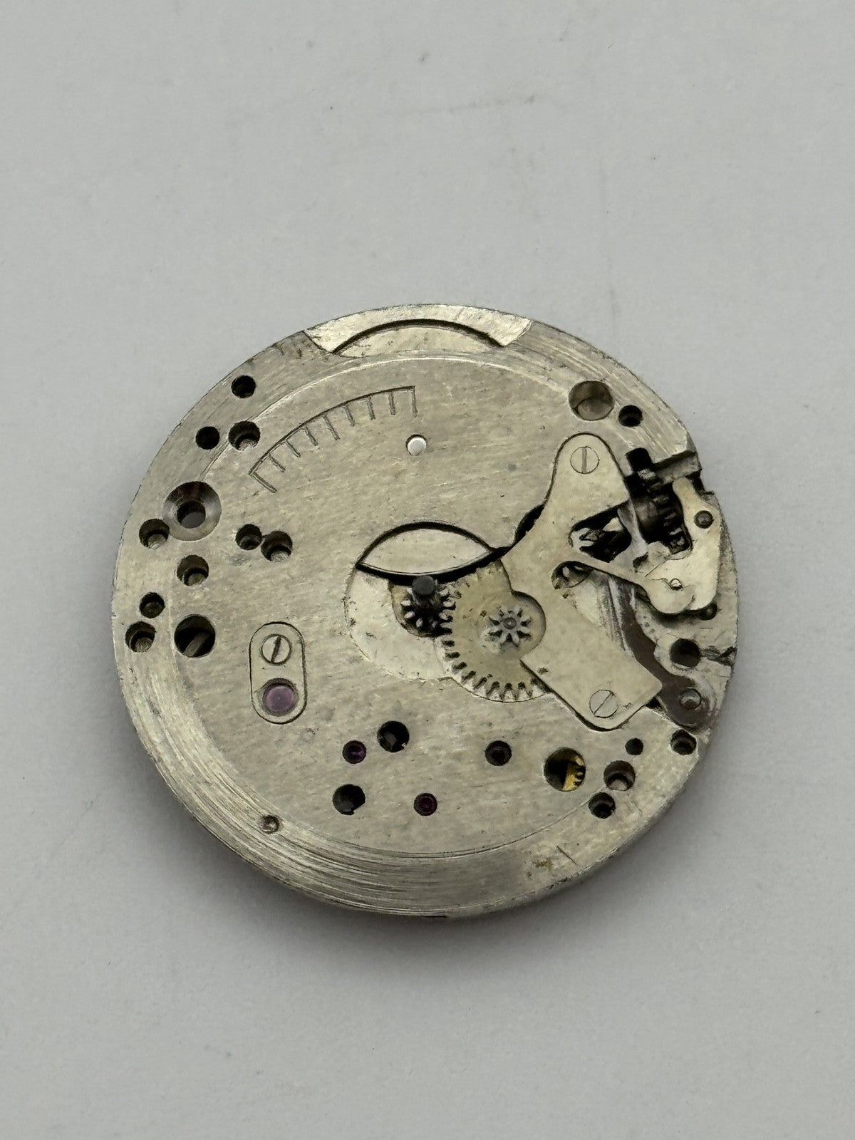 23.6mm Vintage Unidentified Manual Wind Swiss Watch Movement PARTS REPAIR