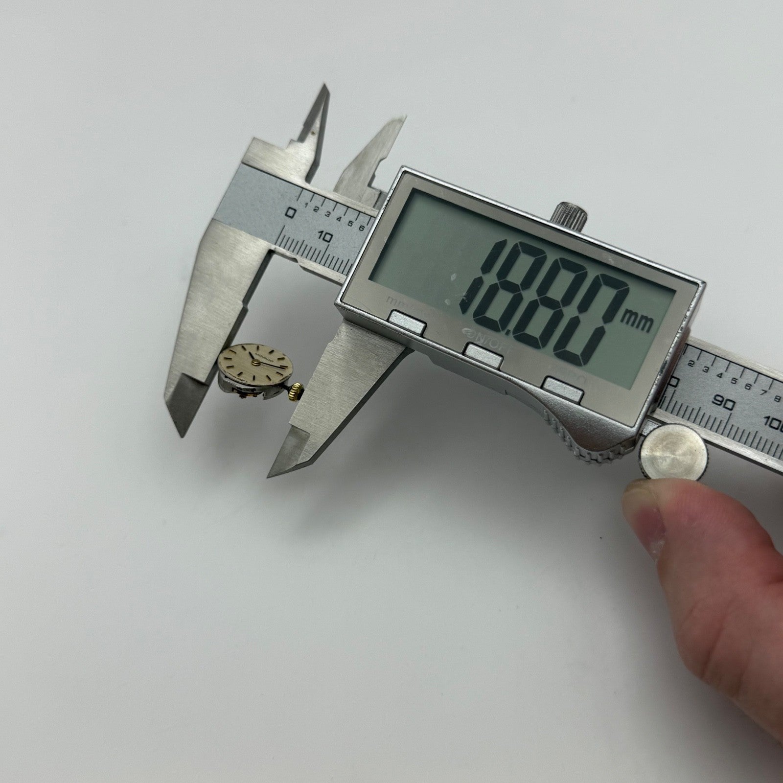 13mm Vintage Zenith 16.5 Movado Ladies Manual Wind Watch Movement PARTS / REPAIR