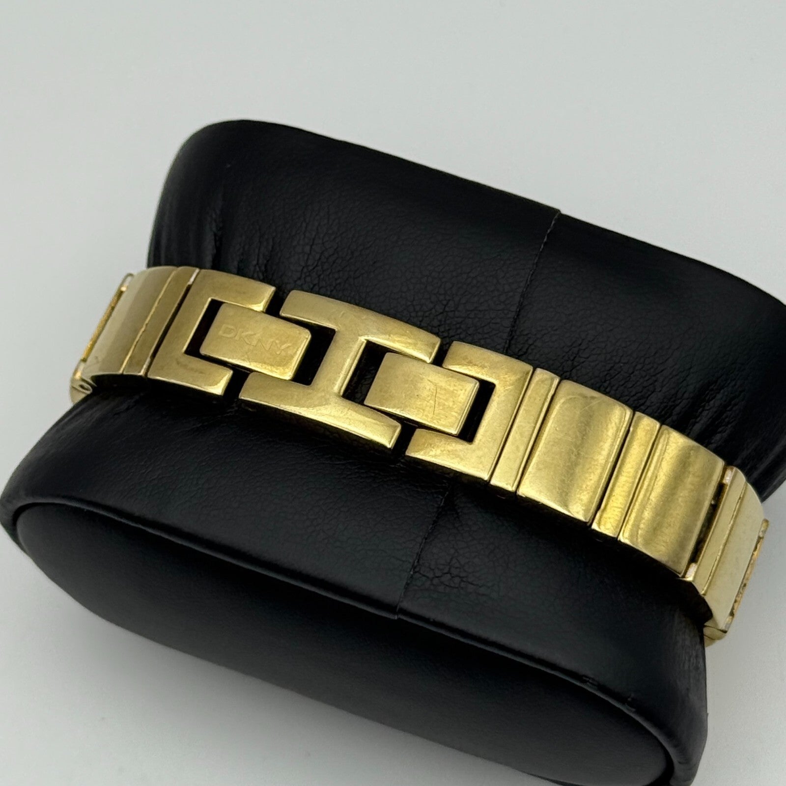 12mm Working Ladies Gold Plated DKNY NY-3814 Quartz Rectangle Watch 5.5 Inches