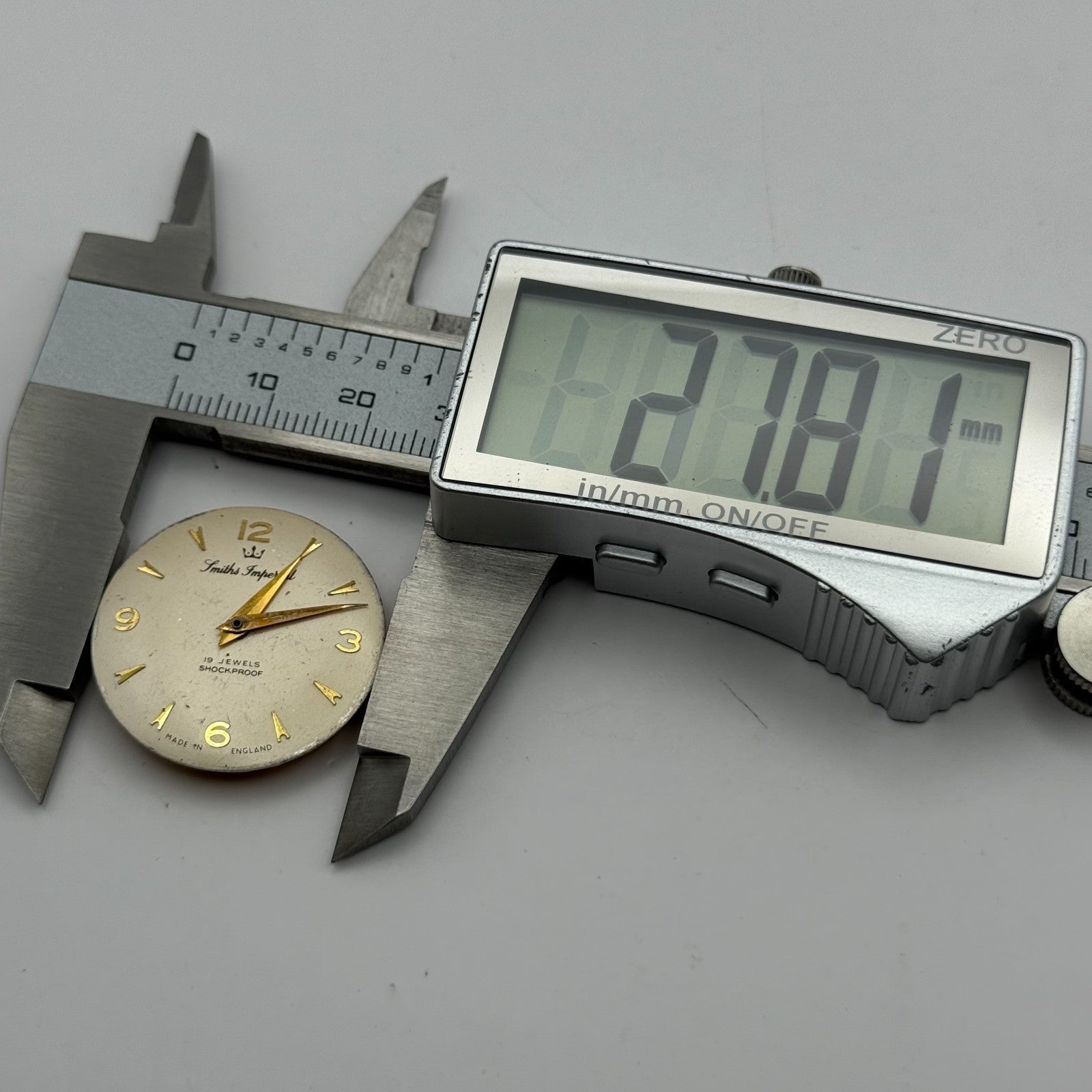 Smiths Imperial Cal 0104 Watch Movement Manual Wind Vintage Parts Repair 27.2mm