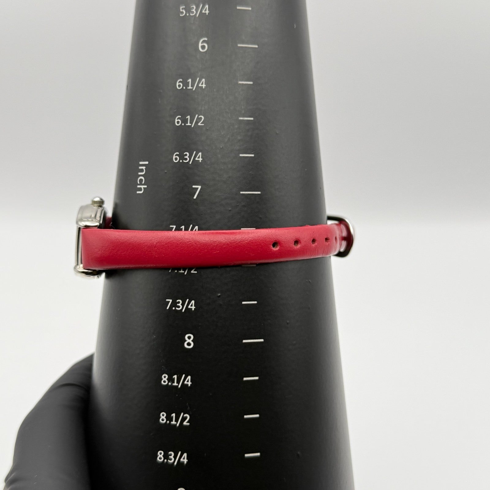 Avon Ladies Quartz Watch Mother of Pearl Dial Red Leather Strap Working 20mm