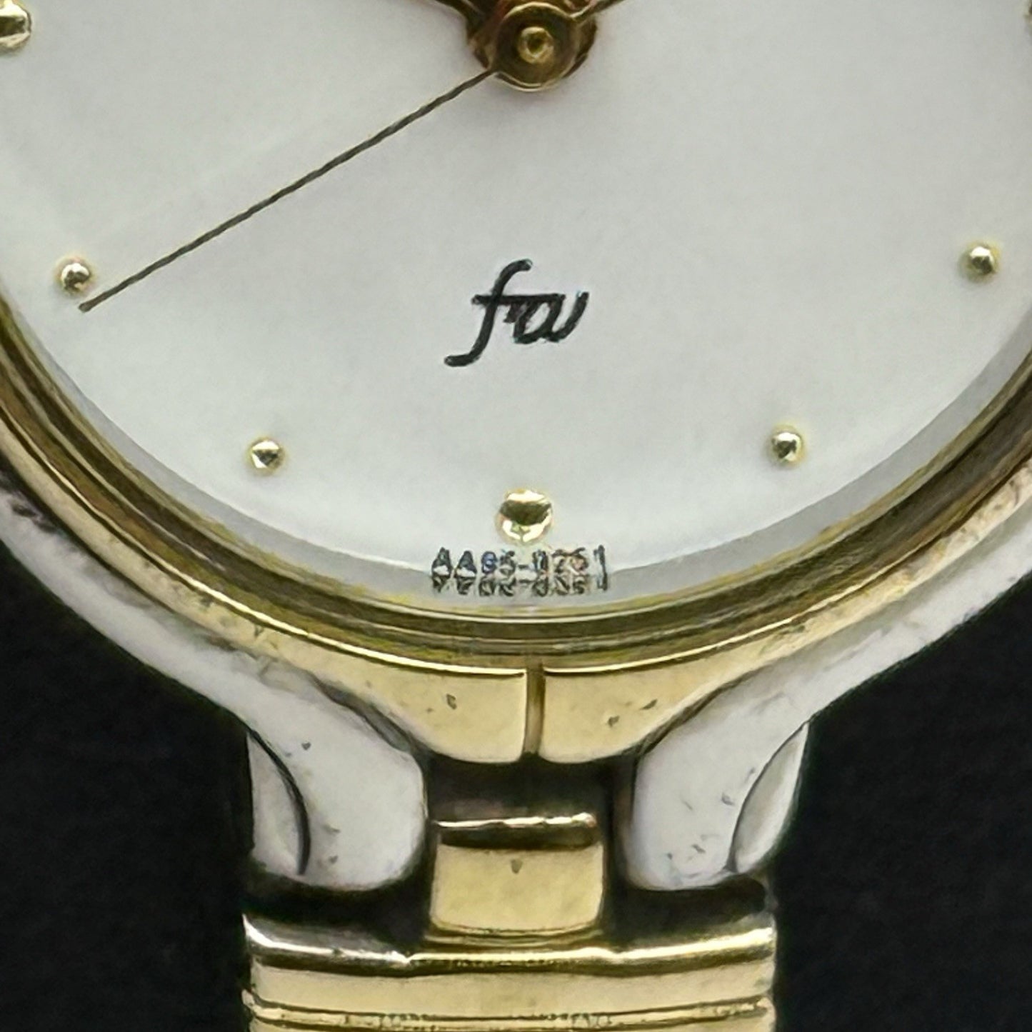 22mm Working Vintage Ladies Citizen Freeway Two Tone Quartz Watch DAMAGED CLASP