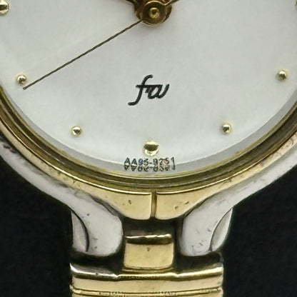 22mm Working Vintage Ladies Citizen Freeway Two Tone Quartz Watch DAMAGED CLASP