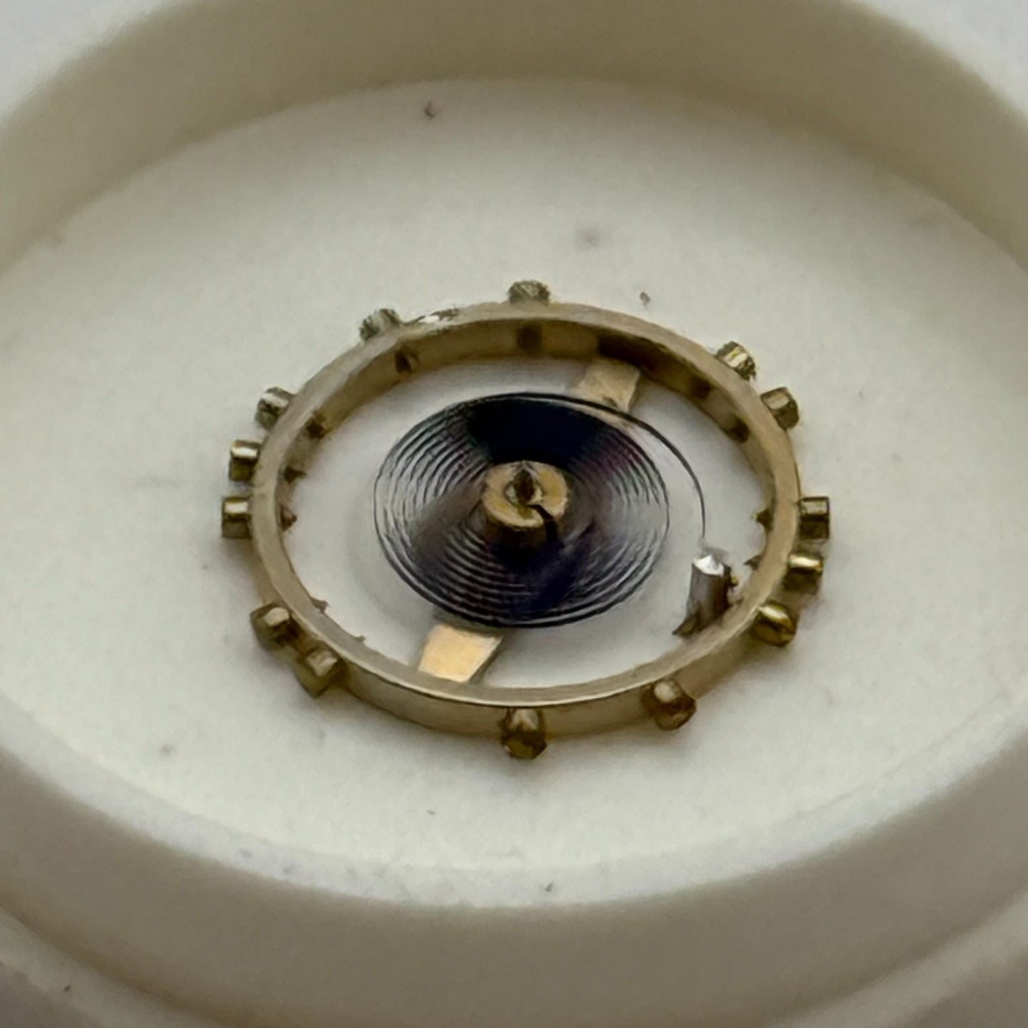 FEF 270 Balance Wheel Complete And Spring 5¼’’’ 173 M Watch Movement Parts NOS