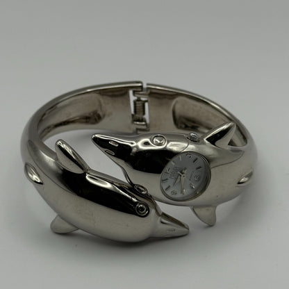 Carvel Ladies Dolphin Bangle Watch Quartz Silver Tone Working 20mm 5.5 Inches