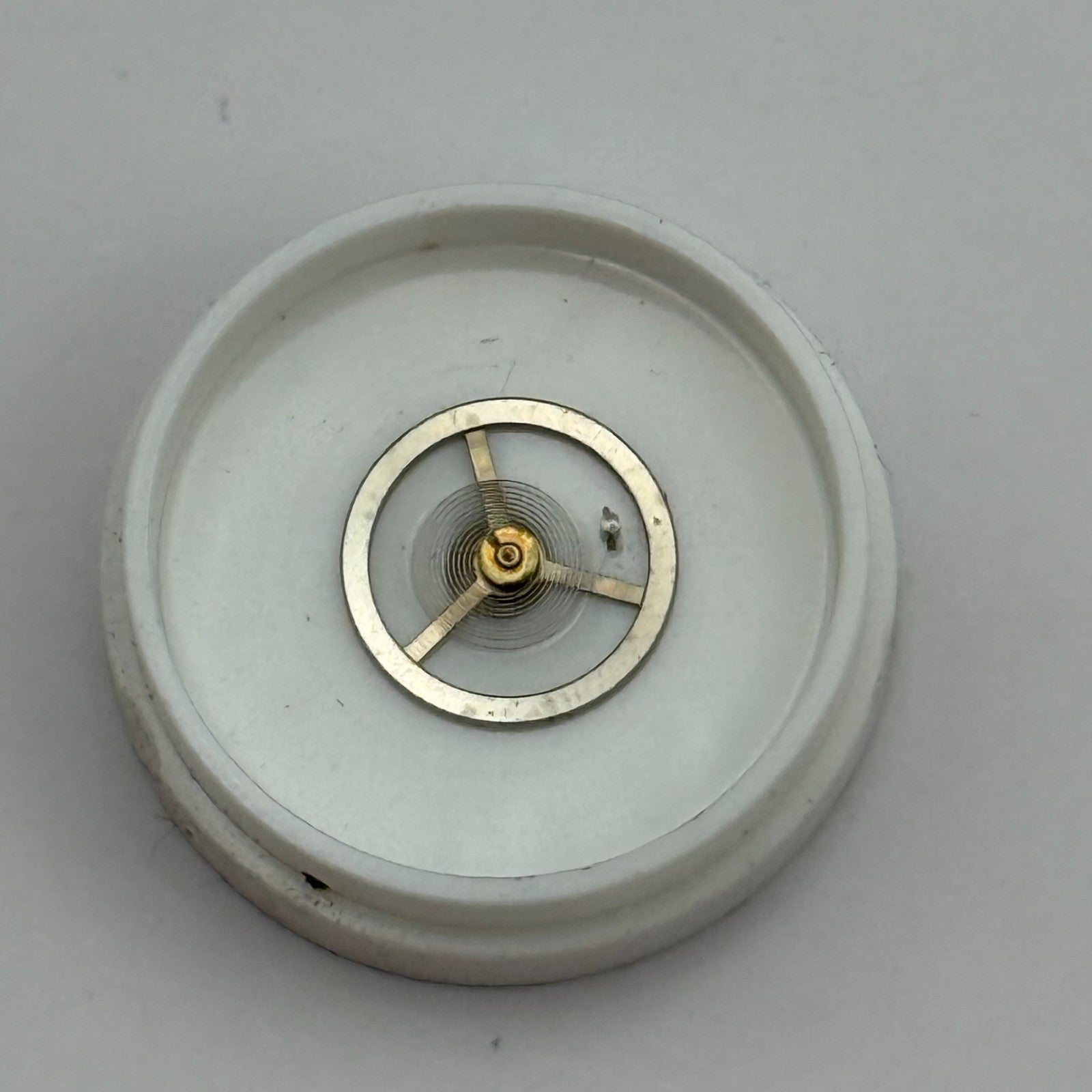 EB 1333 Balance Wheel Complete And Spring  8¾’’’ 118 Watch Movement Parts NOS
