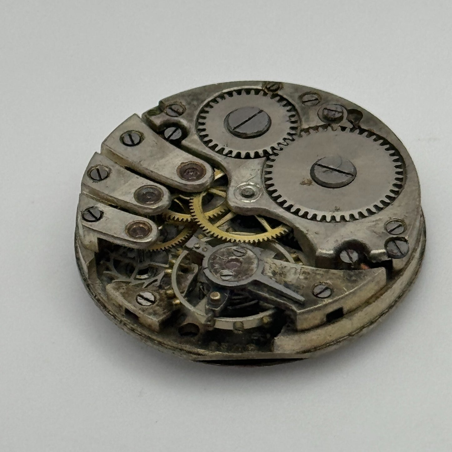 23.7mm Unidentified Porcelain Bullseye Dial Trench Watch Movement Manual Wind