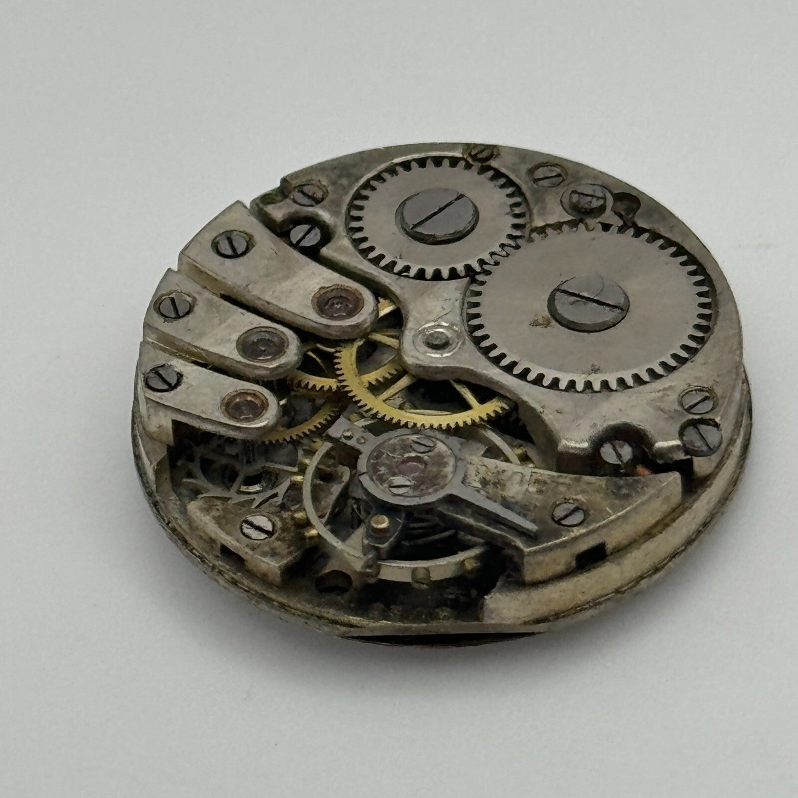 23.7mm Unidentified Porcelain Bullseye Dial Trench Watch Movement Manual Wind