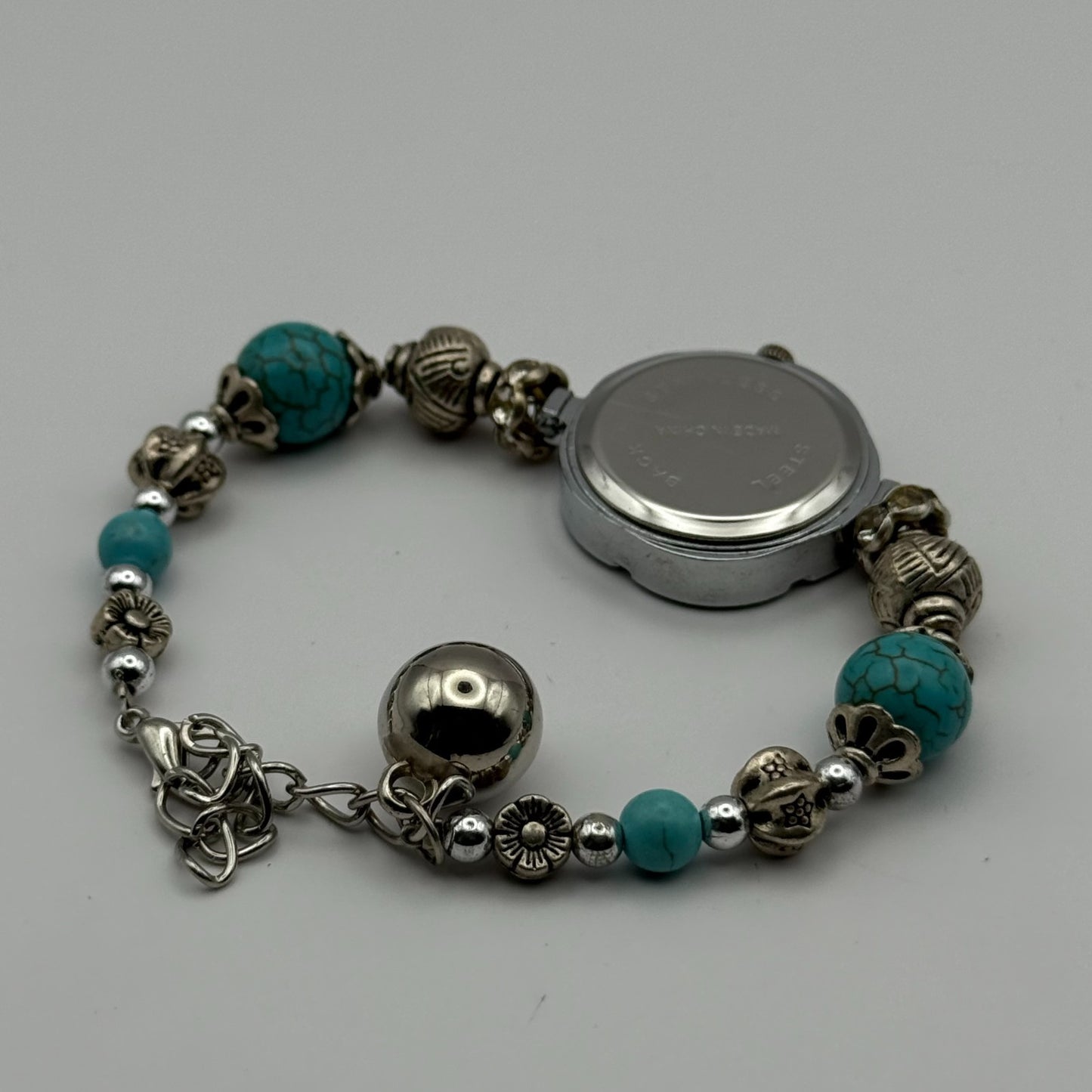 YLQ Ladies Quartz Watch Crystal Accents Beaded Design Bracelet Working 25mm