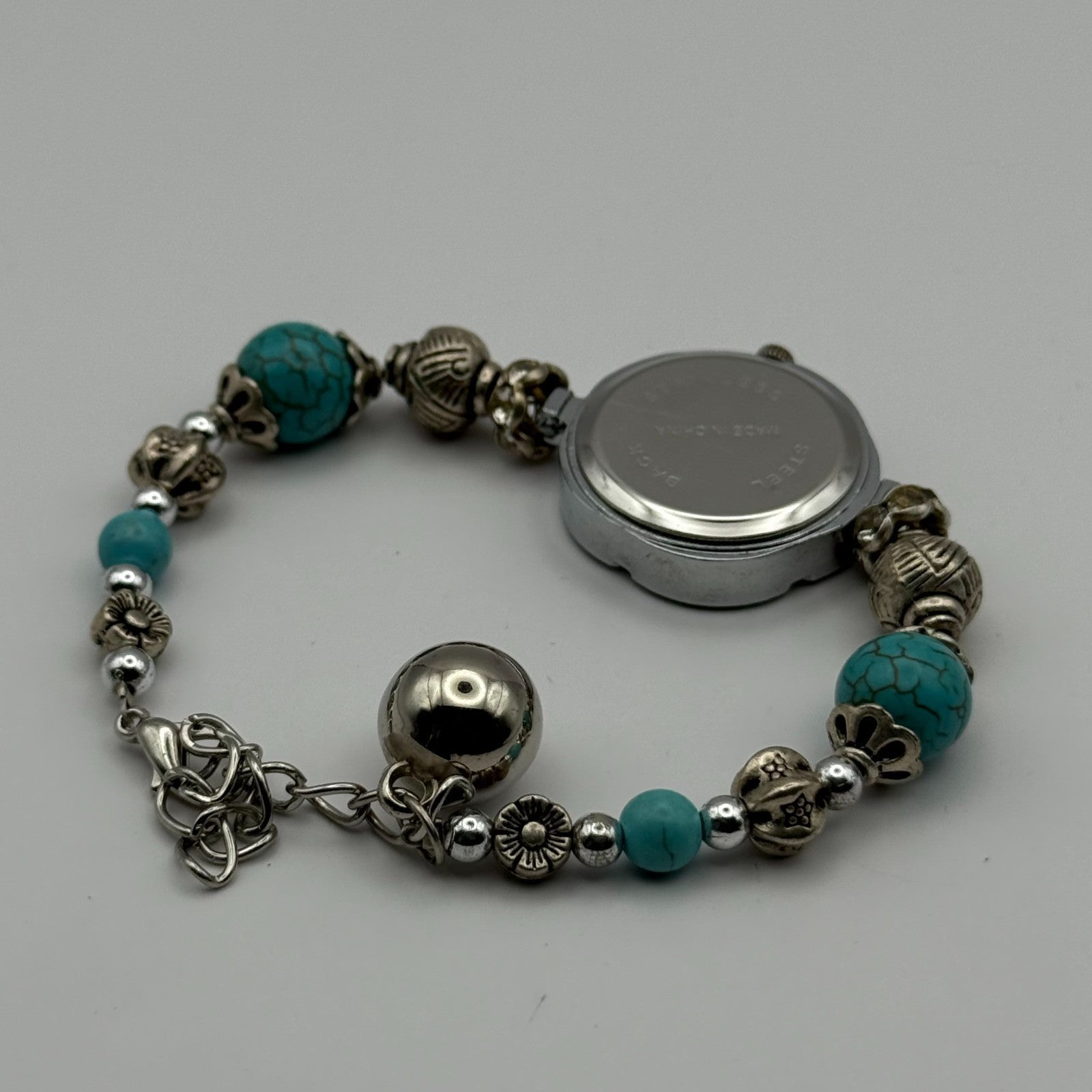 YLQ Ladies Quartz Watch Crystal Accents Beaded Design Bracelet Working 25mm