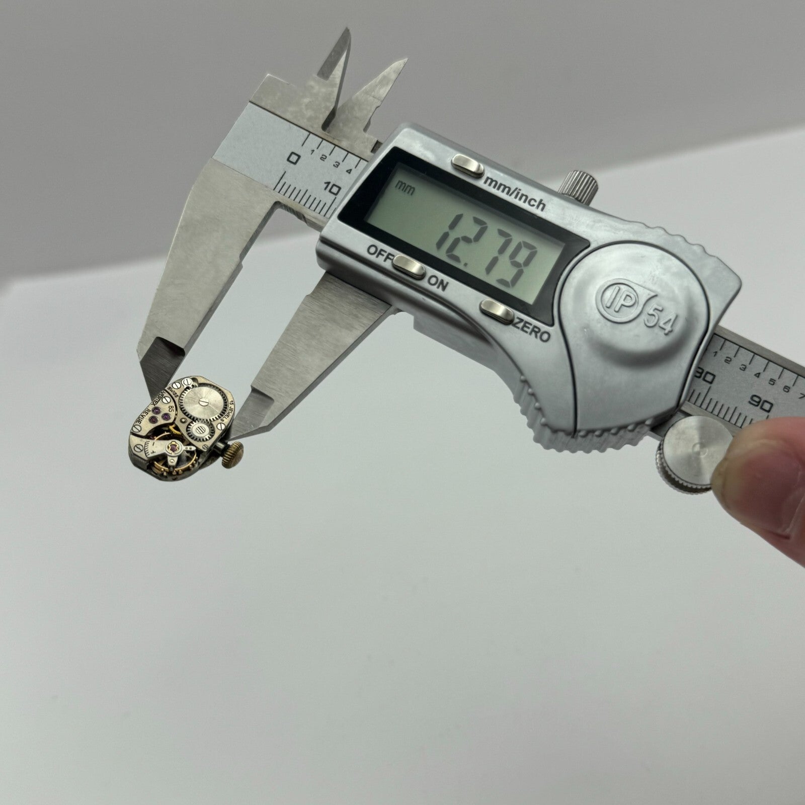 12.7mm Running Vertex Revue 85 Manual Wind 15 Jewels Swiss Watch Movement PARTS