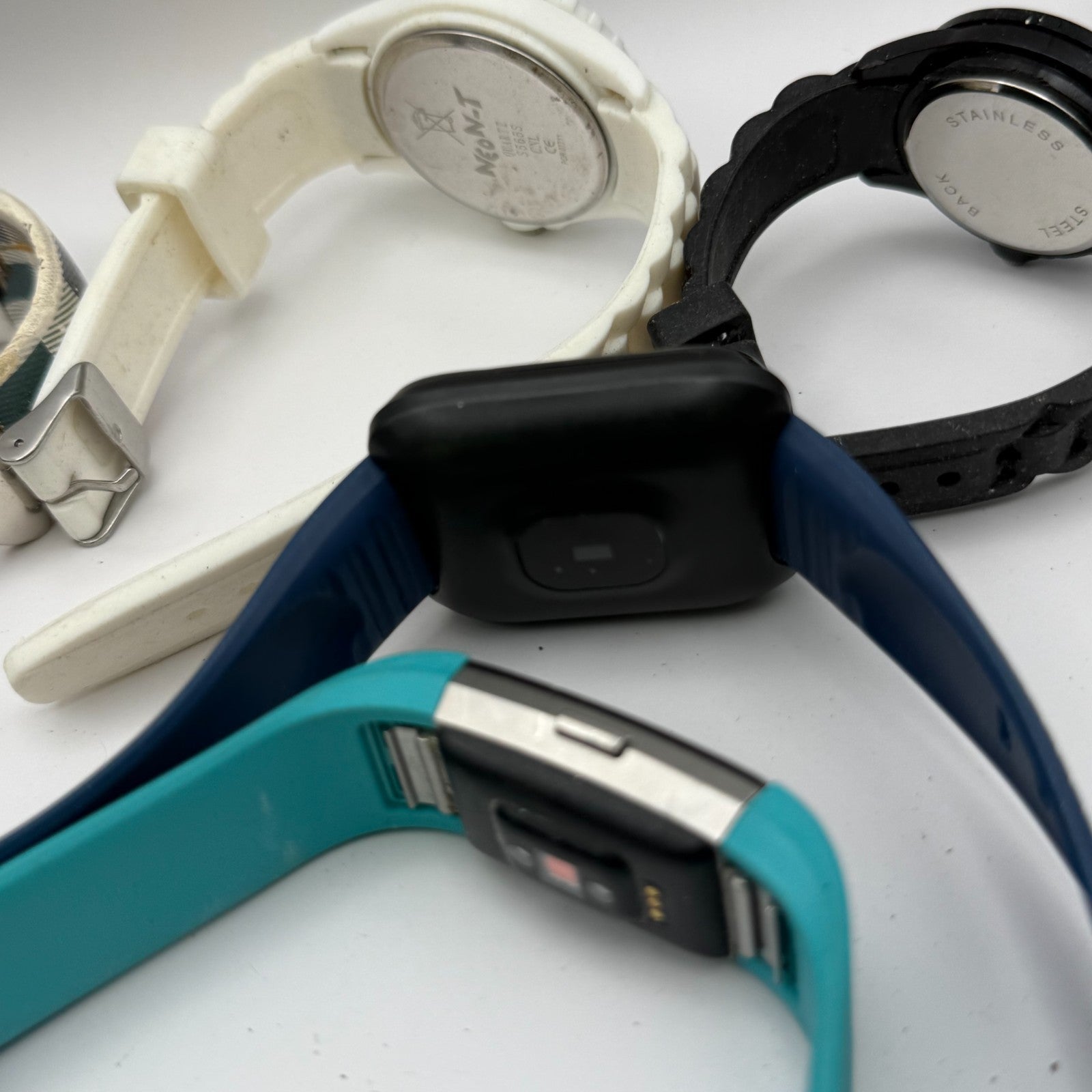 Bundle Of 15 Quartz Watches Job Lot Modern / Vintage Untested Parts / Repair