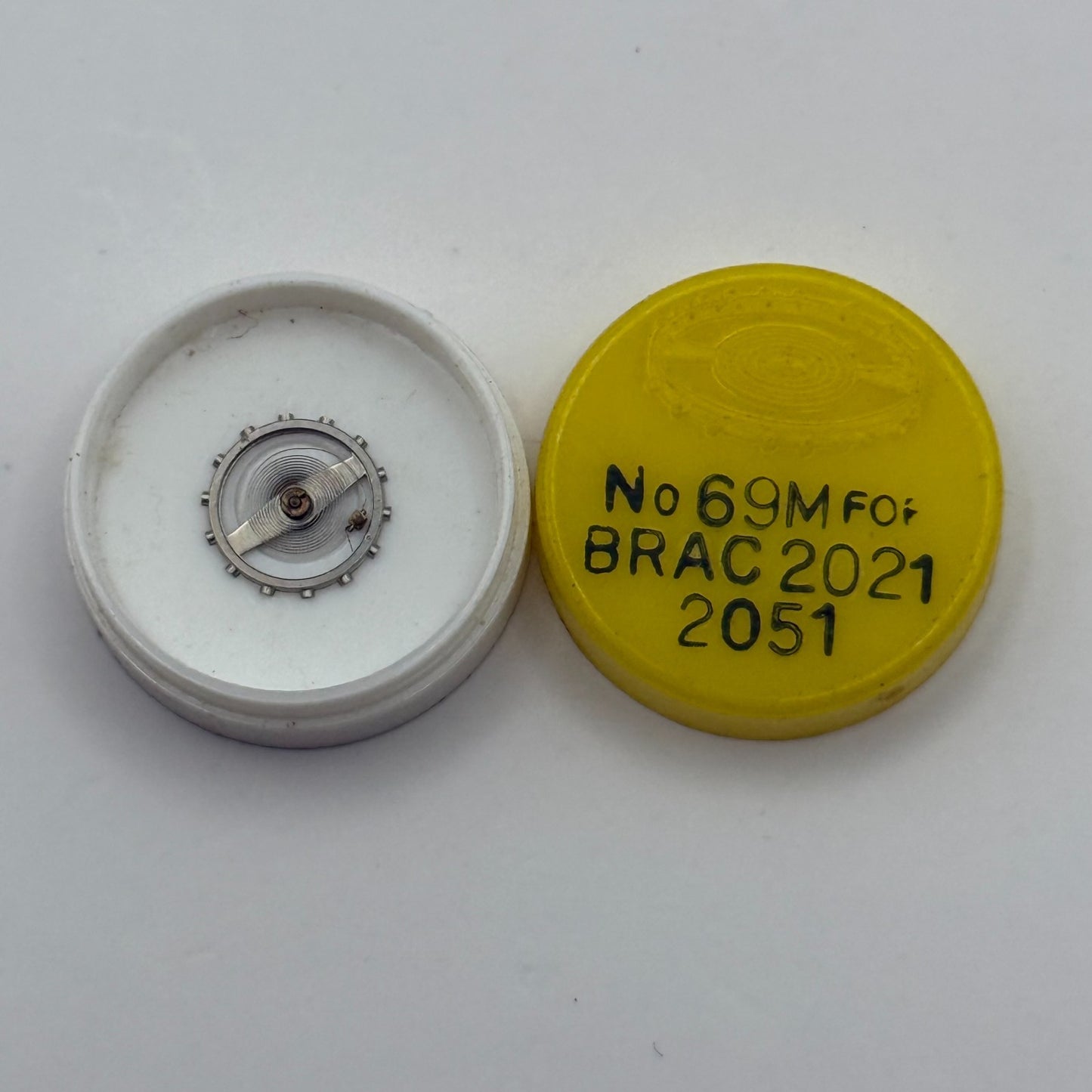 BRAC 2021 2051 Balance Wheel Complete And Spring 69 M Watch Movement Parts NOS