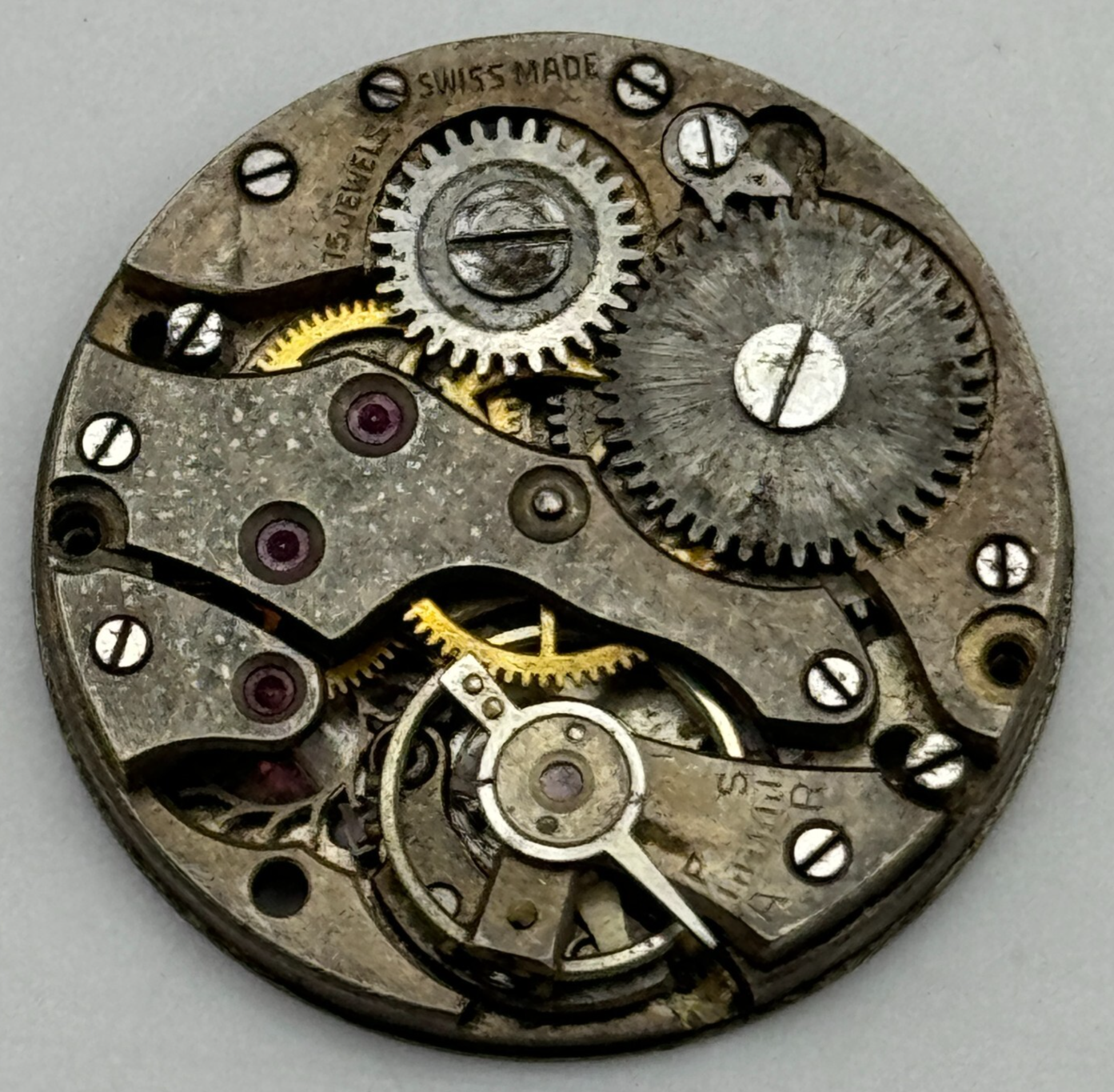 23.6mm Unidentified 15 Jewels Swiss Vintage Manual Wind Watch Movement PARTS