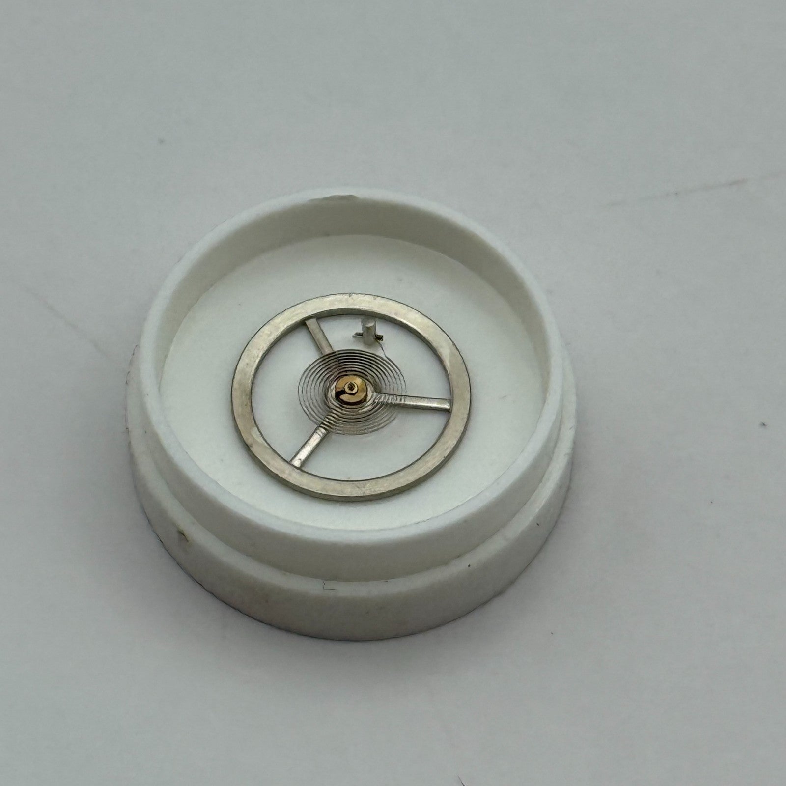 EB 8021 Balance Wheel Complete And Spring 10 1/2''' 1253 Watch Movement Parts