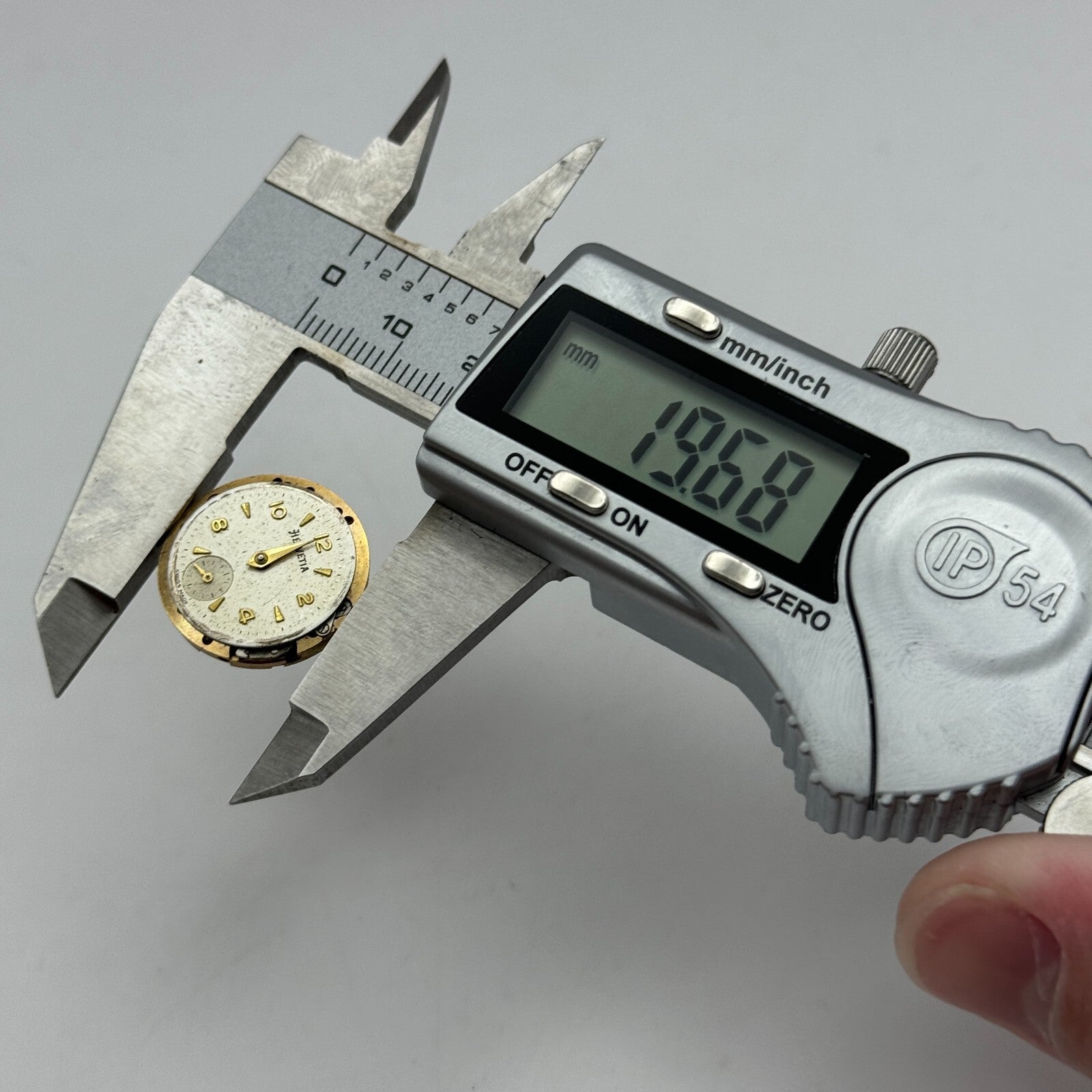 19.6mm Helvetia Cal 91 Balance Ok Watch Movement Swiss Vintage PARTS SPARES