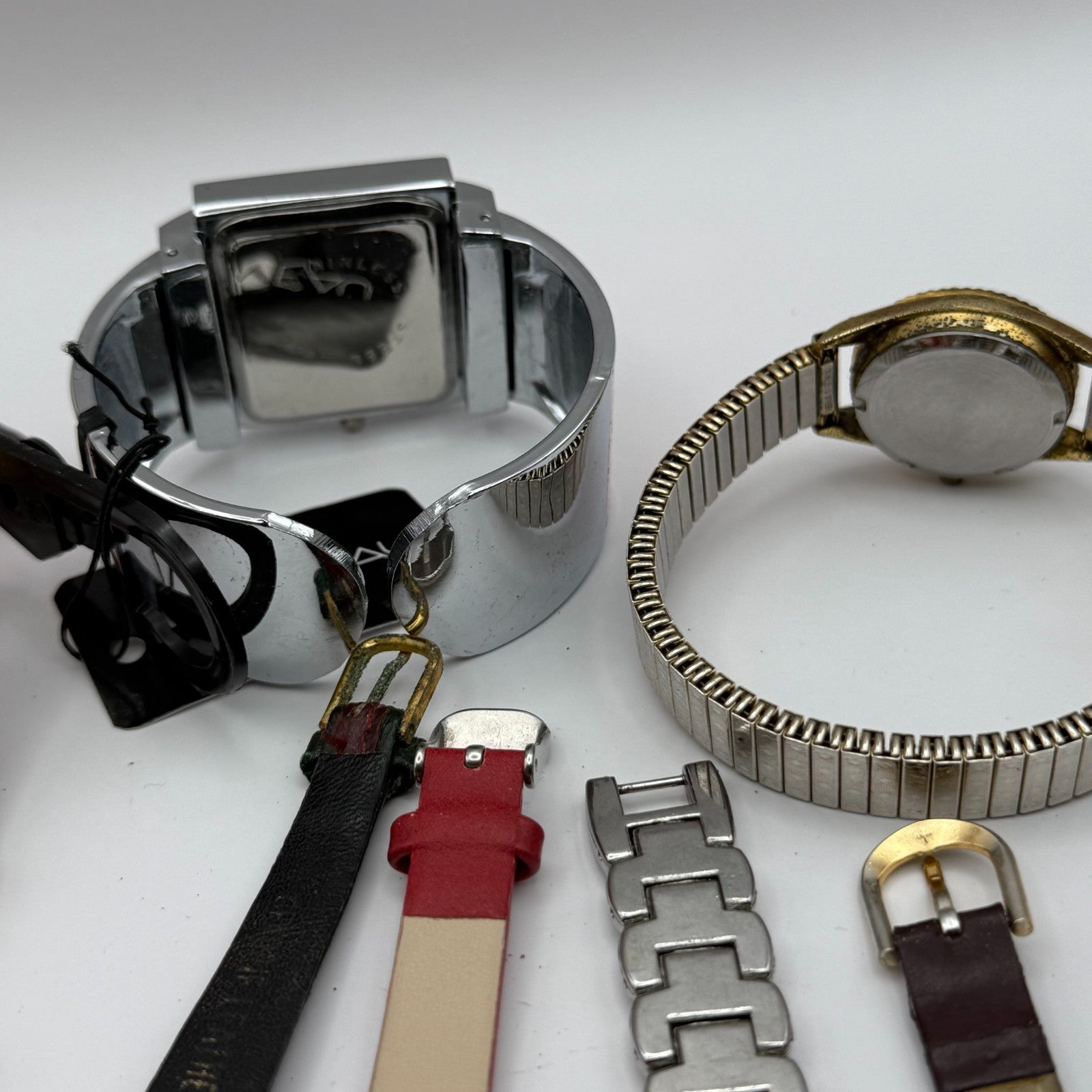 Bundle Of 15 Quartz Watches Job Lot Modern / Vintage Untested Parts / Repair