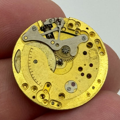 23.6mm Hefik 180 Manual Wind Swiss 15 Jewels Watch Movement Vintage PARTS SPARES