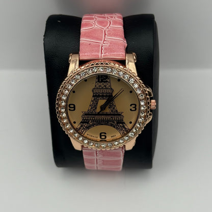 Womage Ladies Quartz Watch Eiffel Tower Design Crystal Accent Working 37mm