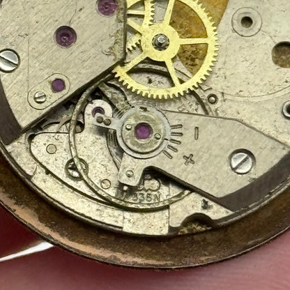 25.9mm Vixia De Luxe Peseux Cal 336N Manual Wind Watch Movement Vintage PARTS