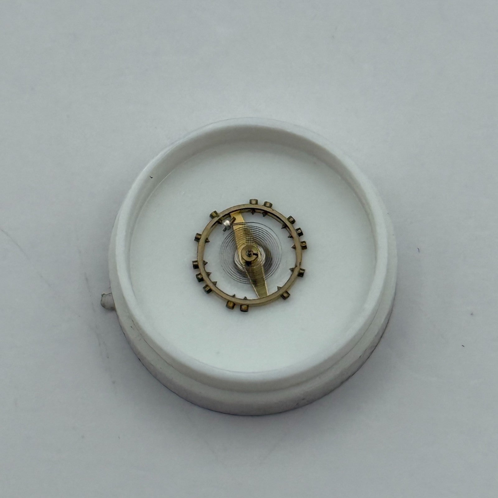 AS 1001 Balance Complete 7¾''' Renata 610 M Watch Movement Parts Vintage NOS