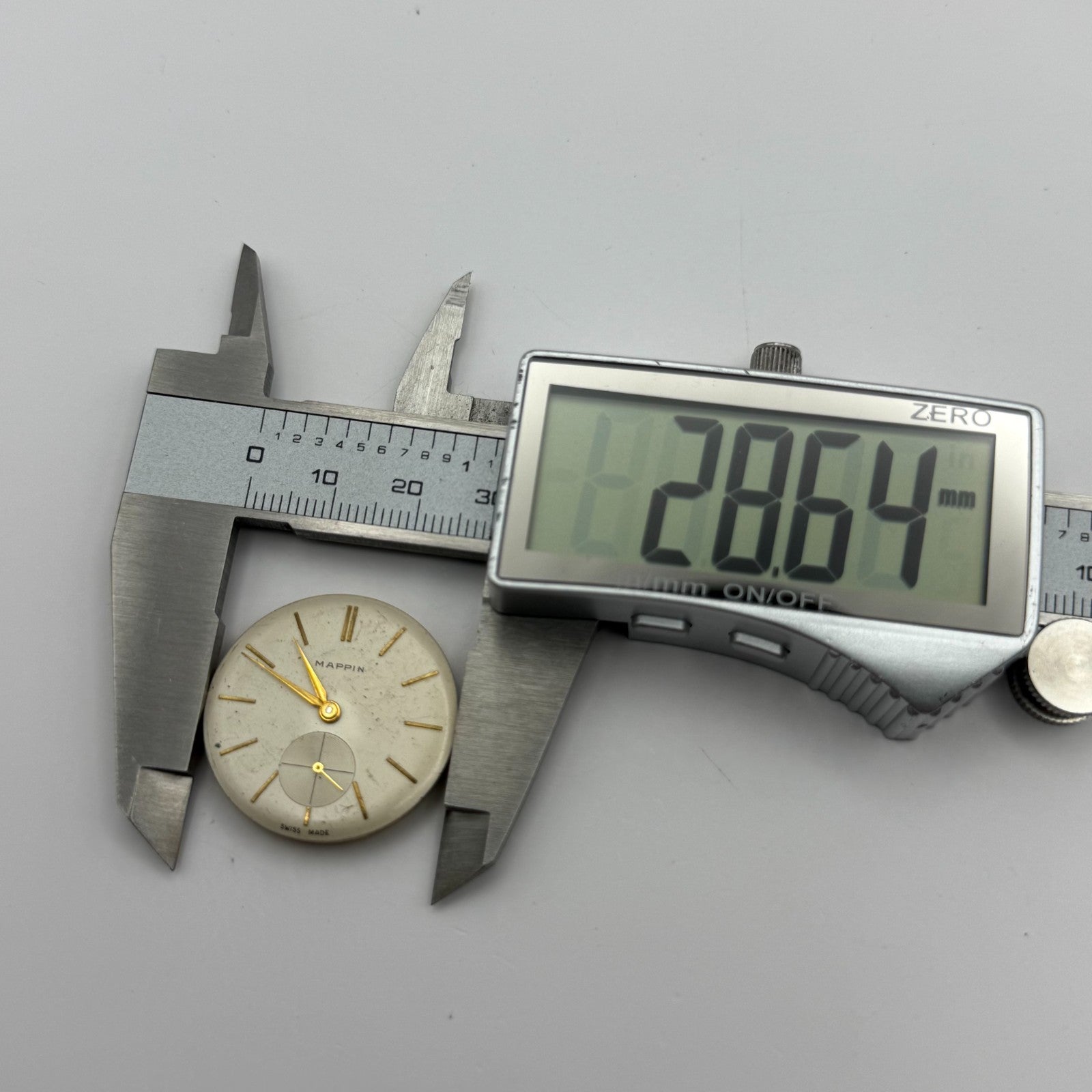 AS 1002 984 Watch Movement Mappin Manual Wind Vintage Swiss Parts Repair 28.6mm