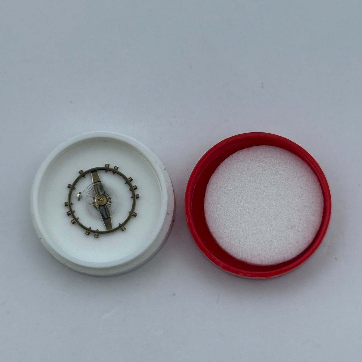 FEF 290 Balance Wheel Complete And Spring 10 1/2''' 174 Watch Movement Parts NOS