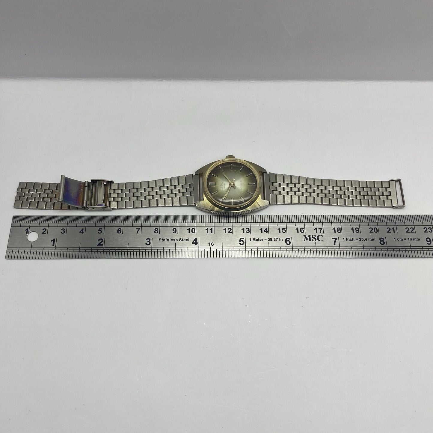 34mm WORKING Vintage Ladies Eurosonic Perfectime Amazing Green Dial 8.2 In Watch