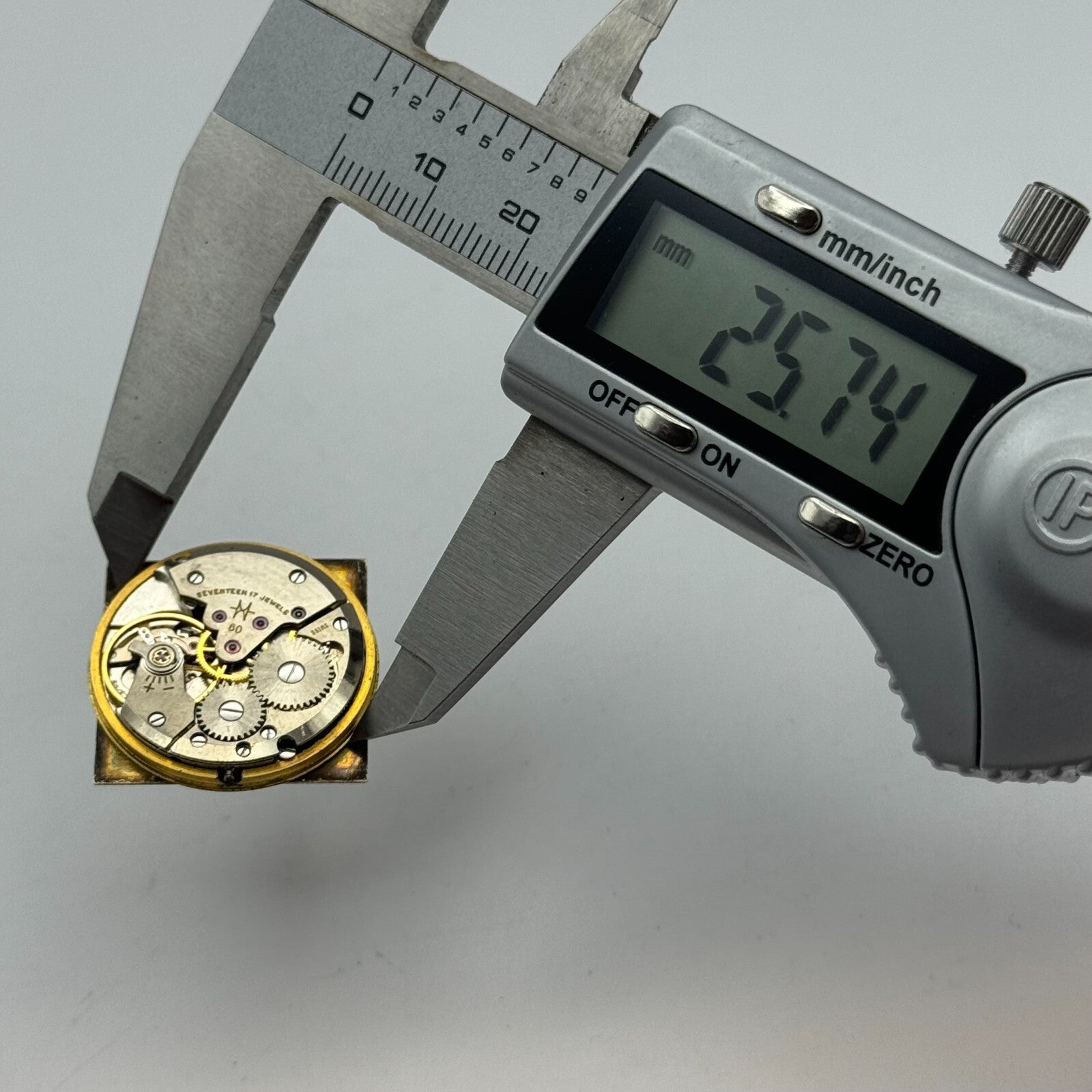 25.7mm Hamilton Cal 60 Good Balance Manual Wind Watch Movement PARTS REPAIR