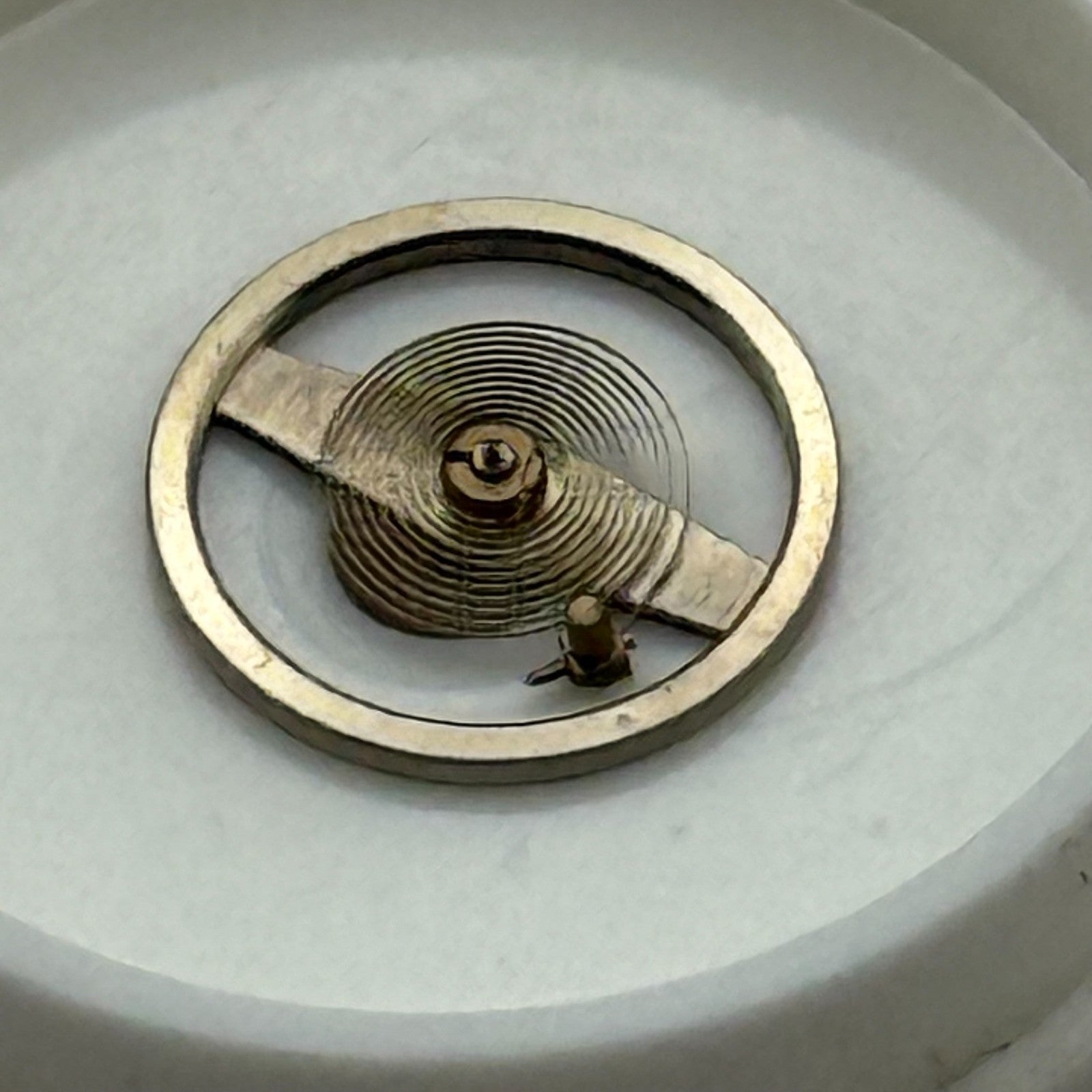 BRAC 2051 Balance Wheel Complete And Spring 5½’’’ 69 M Watch Movement Parts NOS