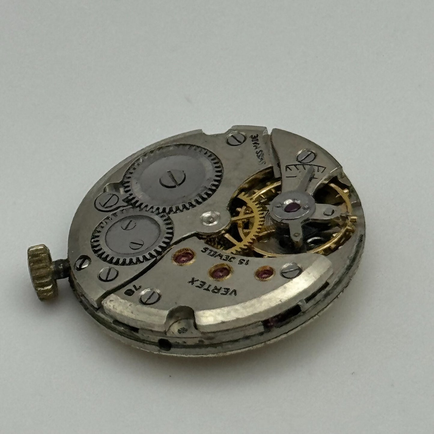 19.7mm Vertex Revue 78 Manual Wind Watch 15 Jewels Movement Swiss Vintage PARTS