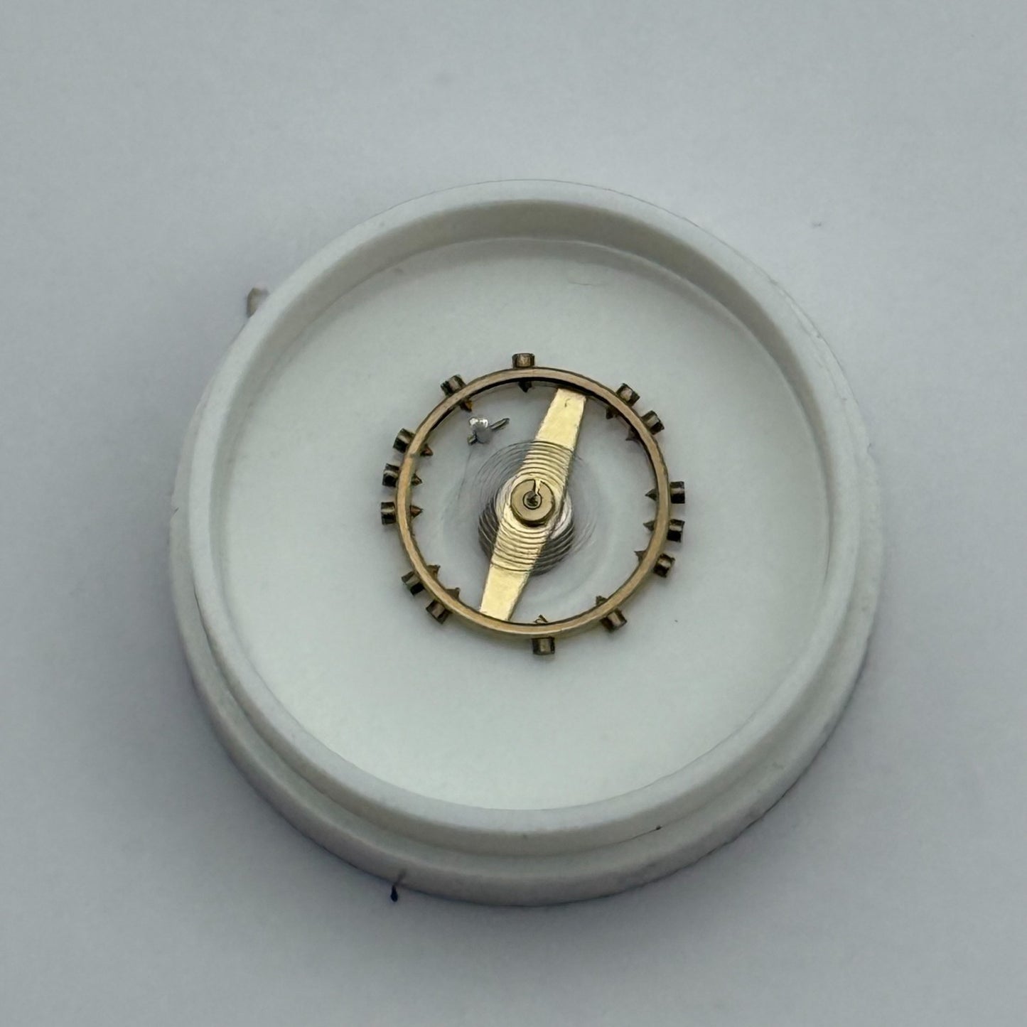 FEF 370 371 Balance Wheel Complete And Spring  176 Watch Movement Parts NOS