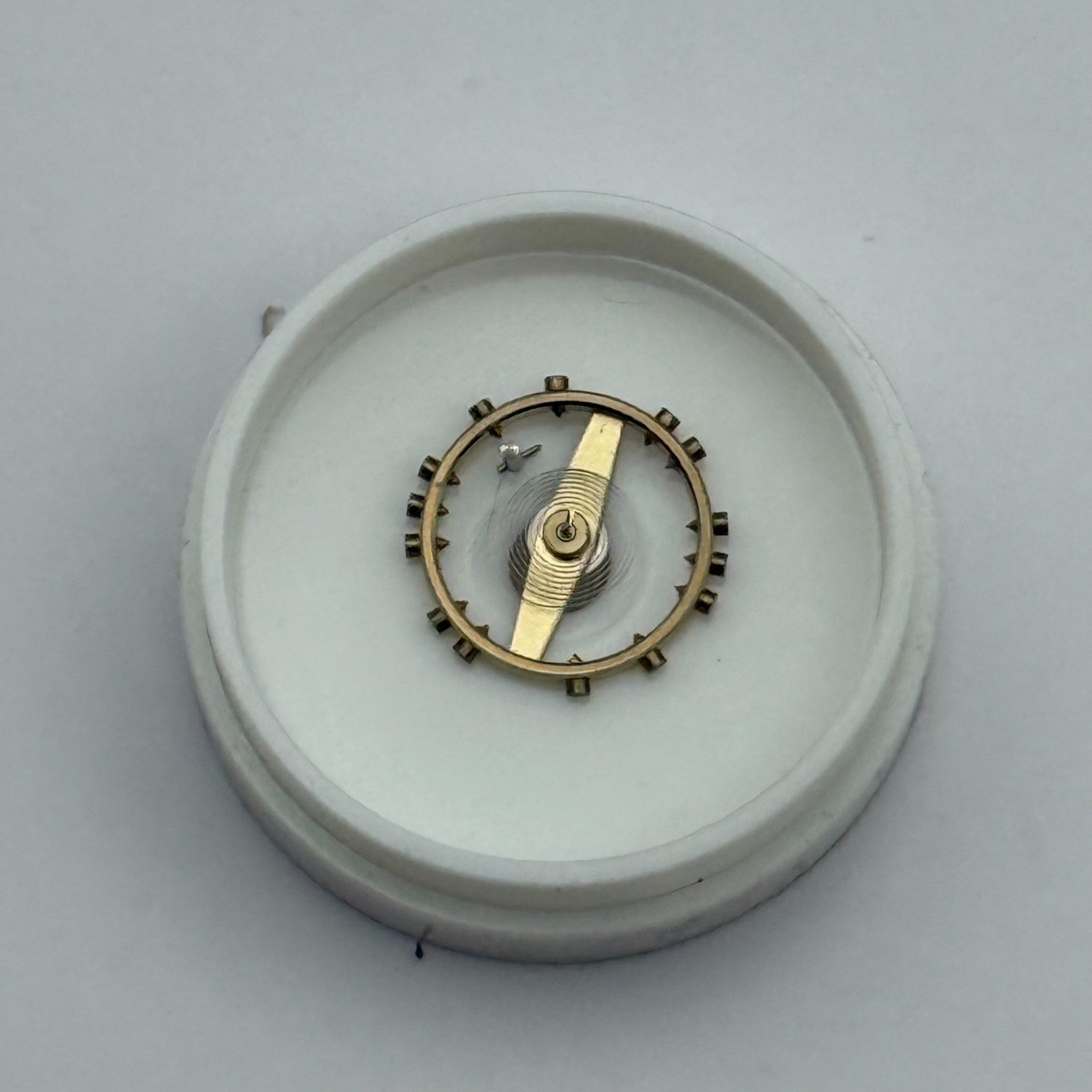 FEF 370 371 Balance Wheel Complete And Spring  176 Watch Movement Parts NOS