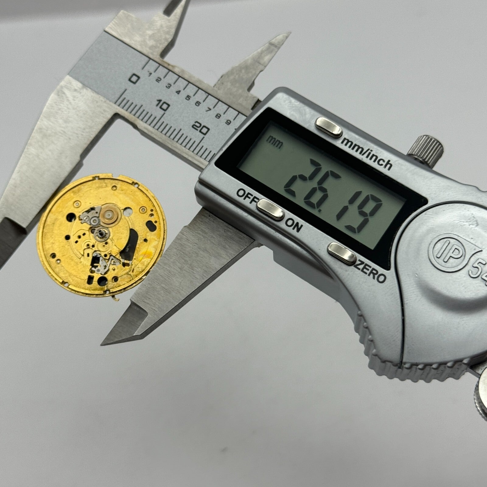 26.1mm Tag Heuer 1.89 ETA 955.112 Quartz Partial Watch Movement Vintage PARTS