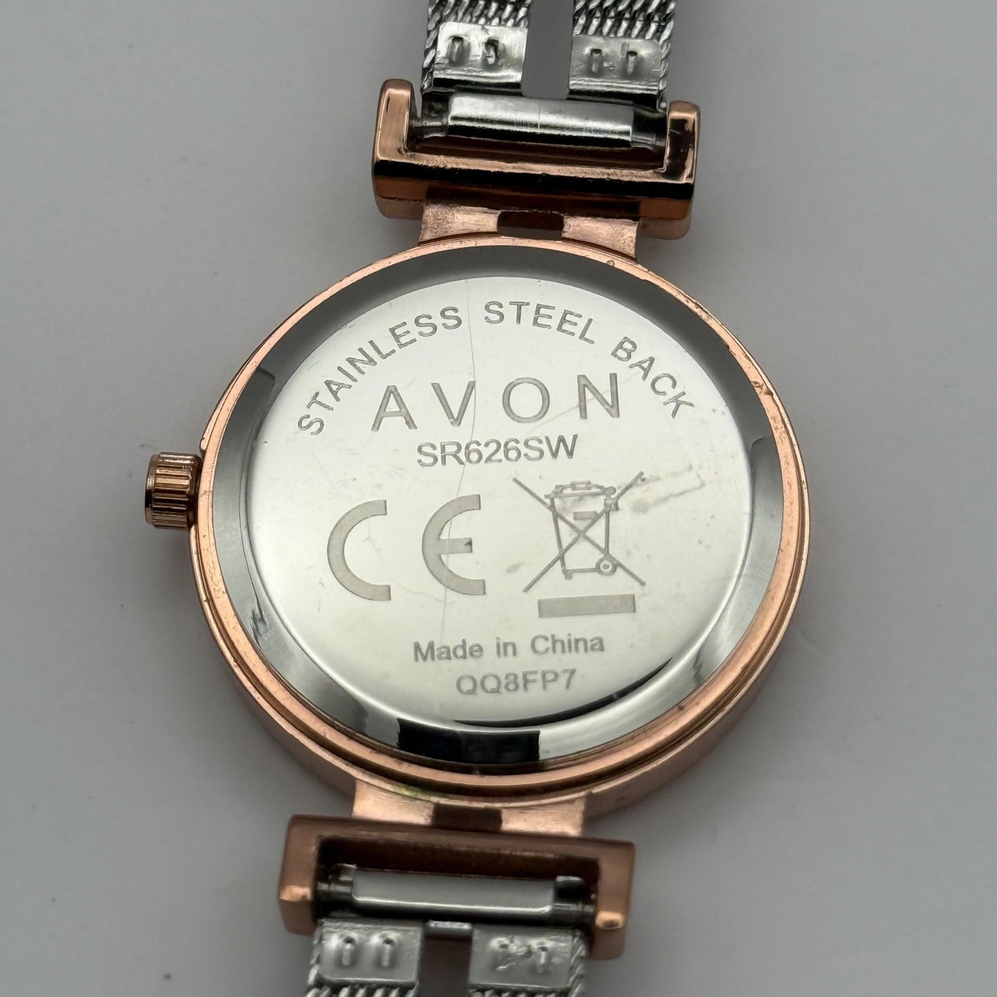 Avon Ladies Quartz Watch Crystal Accents Dial Mesh Strap Working 28mm 6 Inches