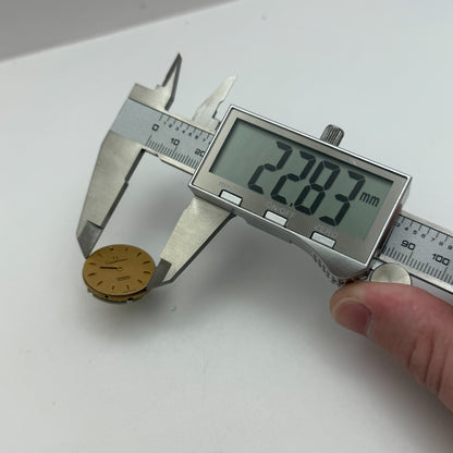 23.6mm Rare Vintage Omega Constellation 1220 Quartz Watch Movement PARTS REPAIR