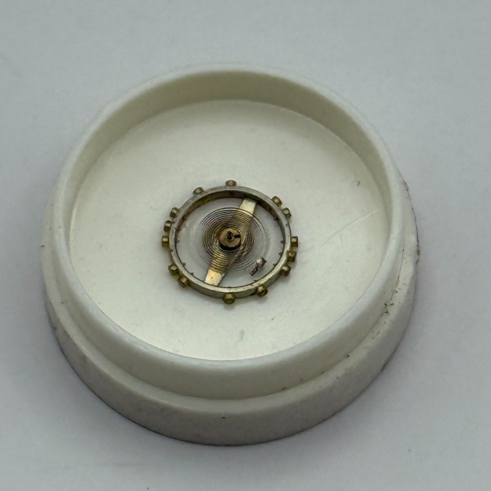 FEF 430 6600 Balance Wheel Complete And Spring 943 M Watch Movement Parts NOS