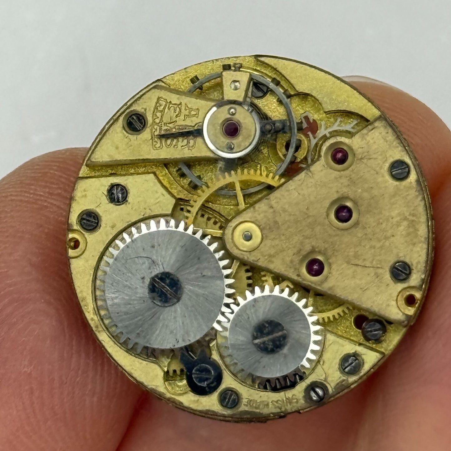 23.6mm Vintage Unidentified Cal 75 Swiss Manual Wind Watch Movement PARTS REPAIR