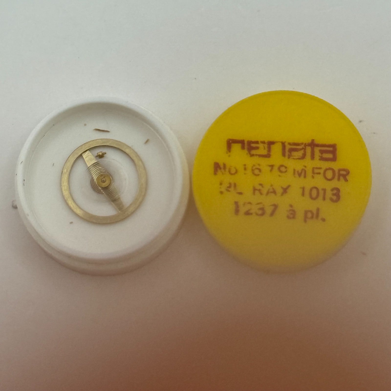 RL Rax 1013 1237 Balance Wheel Complete And Spring 1679 M Watch Movement Parts 