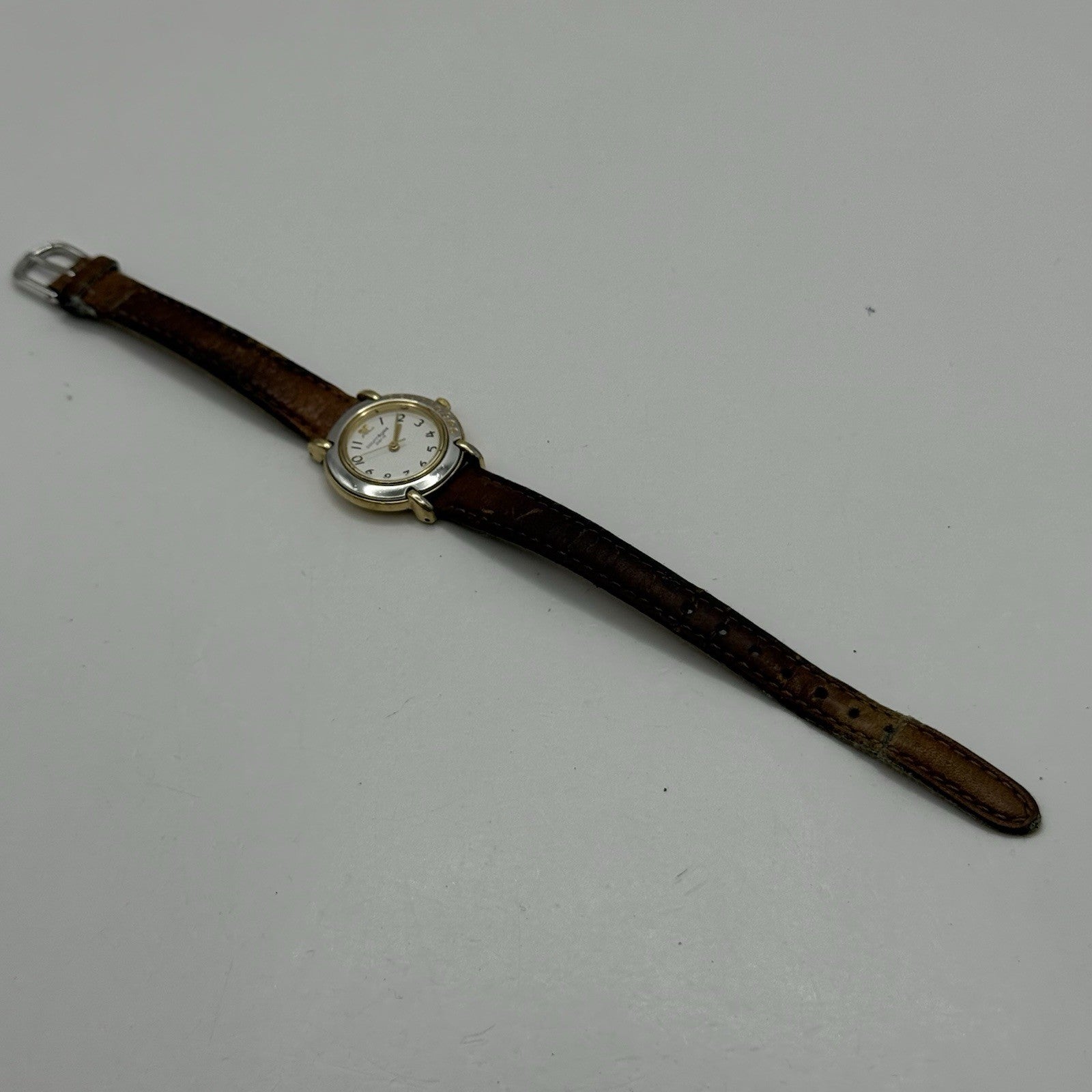 23mm Working Ladies Vintage Courreges Paris V401-0700 White Dial Quartz Watch