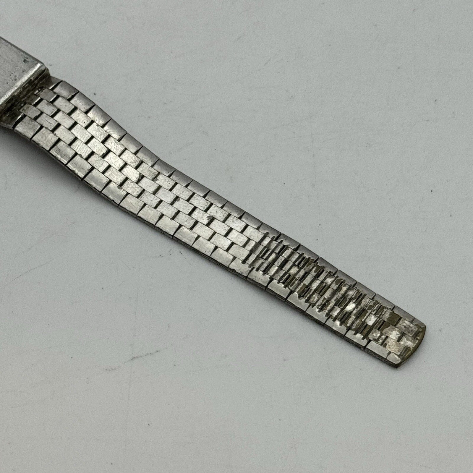 15mm Ladies Delvina Silver Tone Swiss Manual Wind Vintage Watch NON WORKING