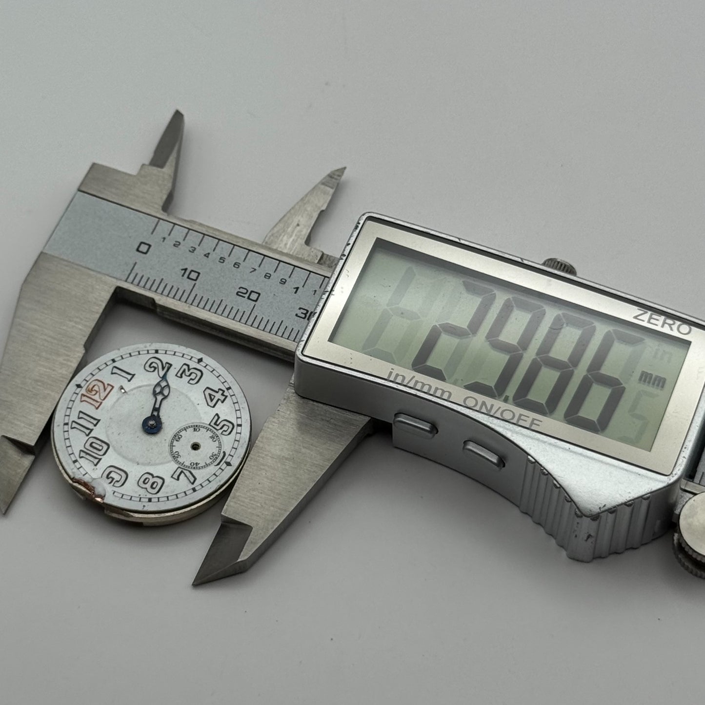 15 Jewels Trench Swiss Watch Movement Marvin 362 ? Vintage Parts Repair 29.8mm