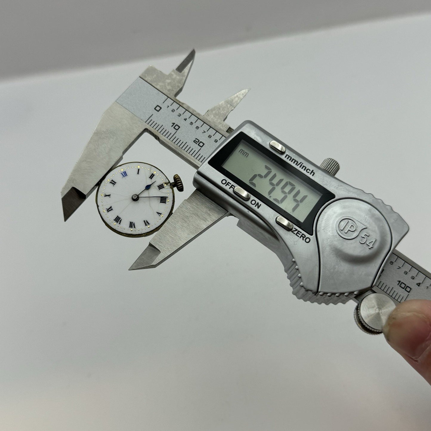 24.9mm Unidentified High Grade 17 Jewels Trench Watch Movement Manual Wind PARTS