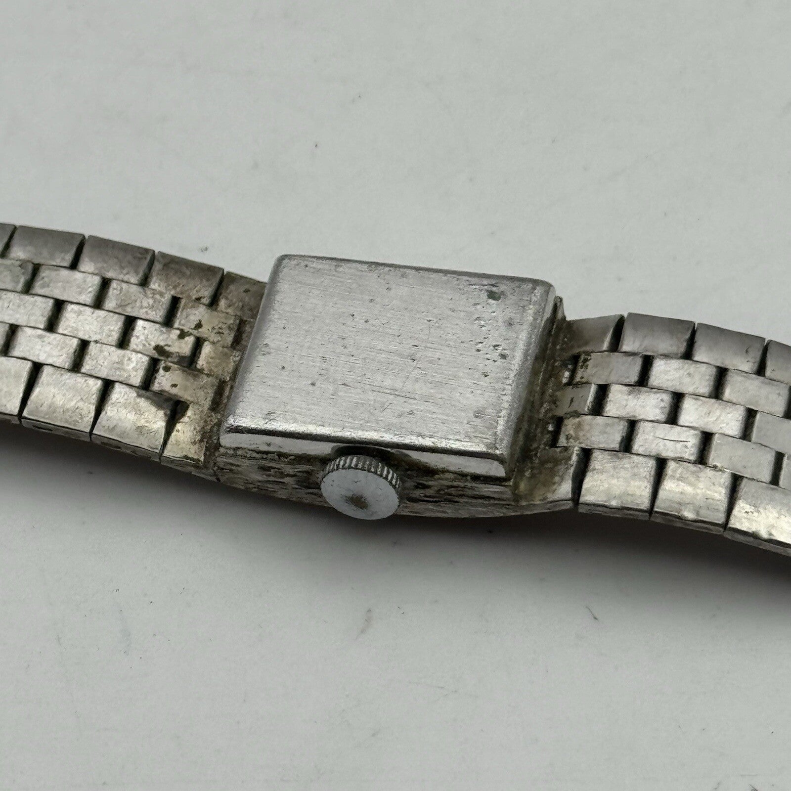 15mm Ladies Delvina Silver Tone Swiss Manual Wind Vintage Watch NON WORKING