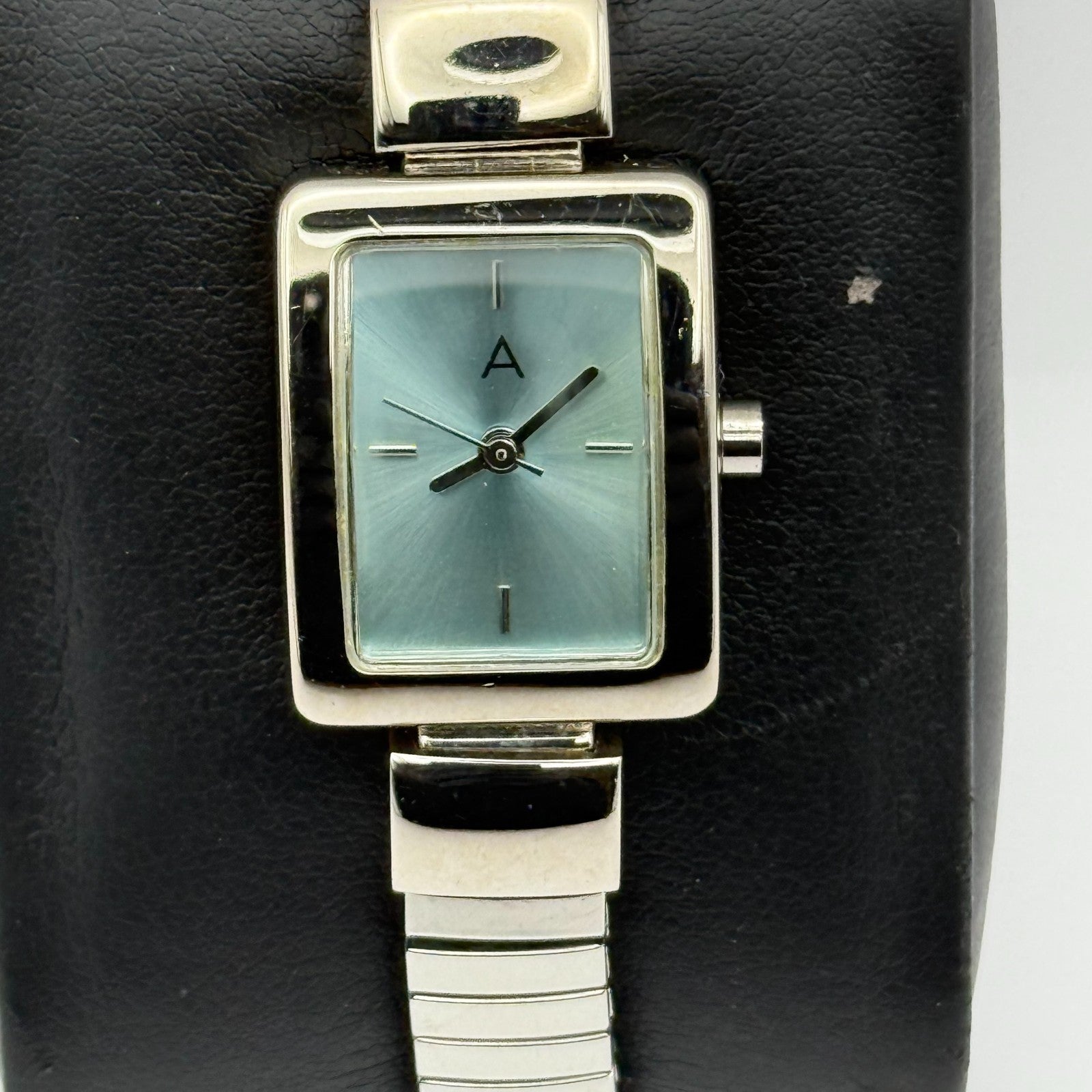 A Ladies Quartz Watch Rectangular Dial Silver Tone Stretch Band Working 19mm